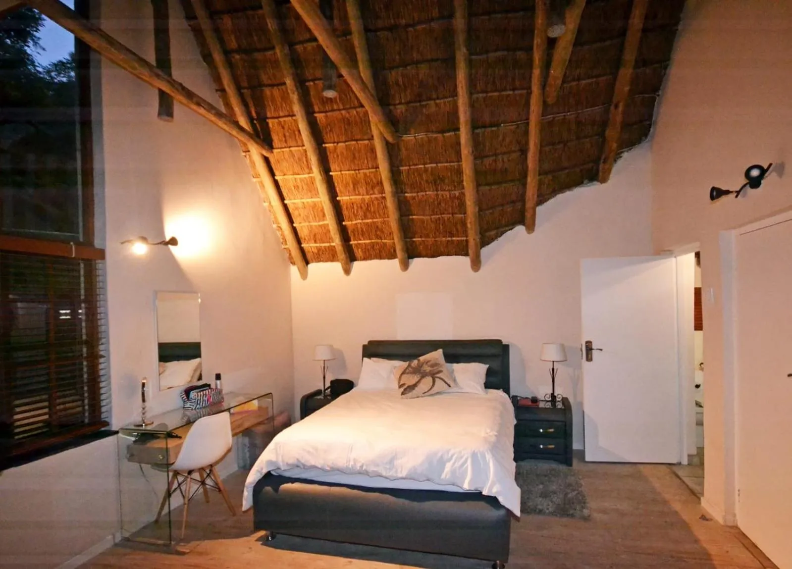 Bed in Cozy Kosmos