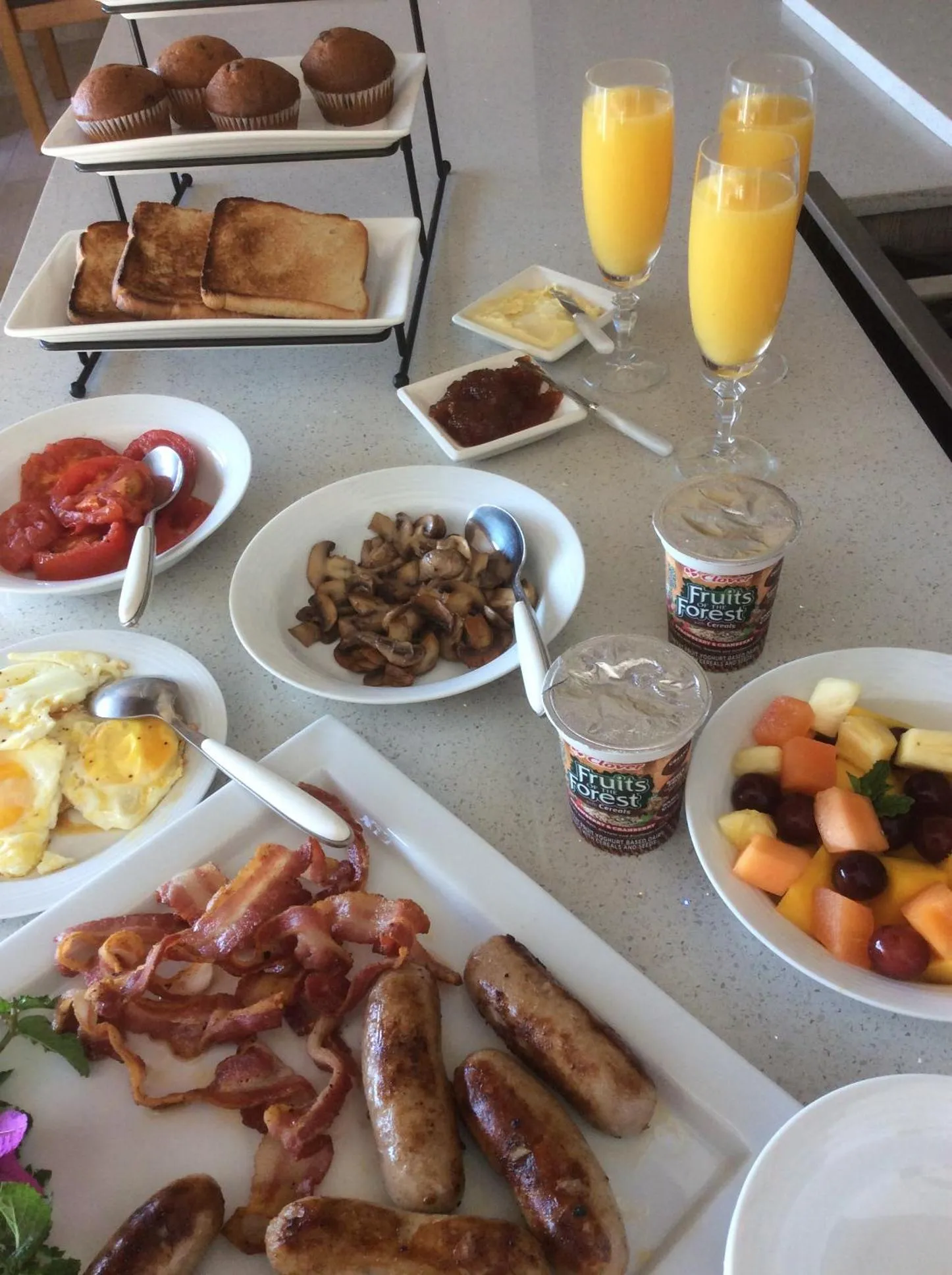 Breakfast in Cozy Kosmos