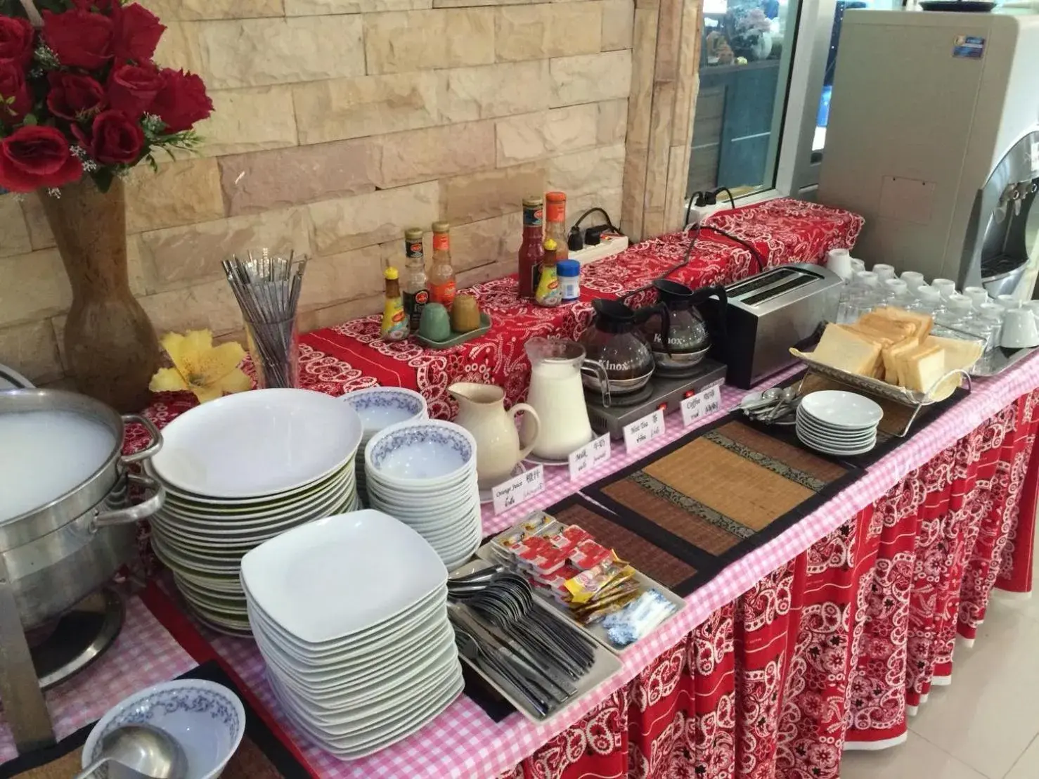 Breakfast in Yuwadee Resort Breakfast in Yuwadee Resort