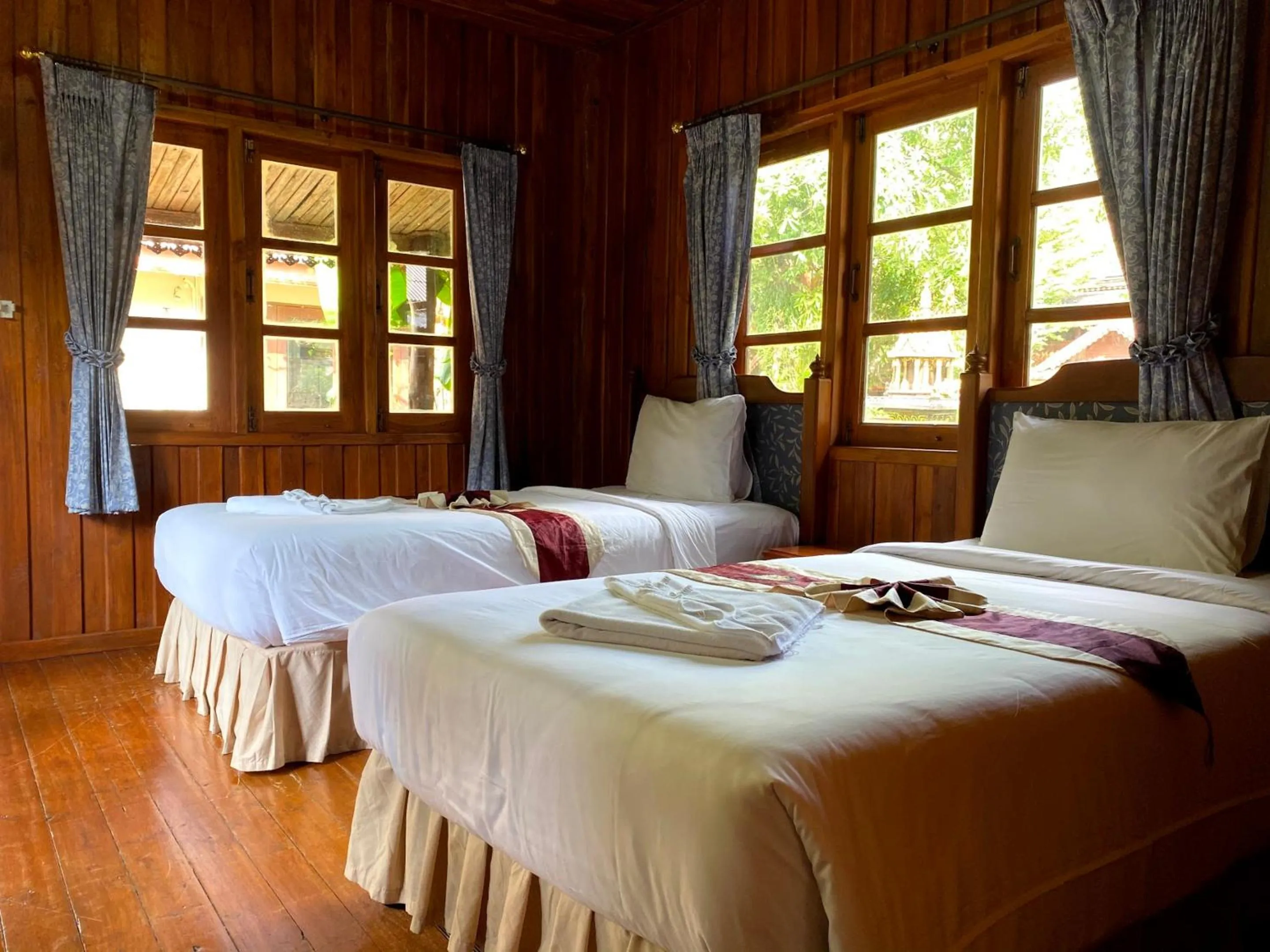 Bed in Yuwadee Resort