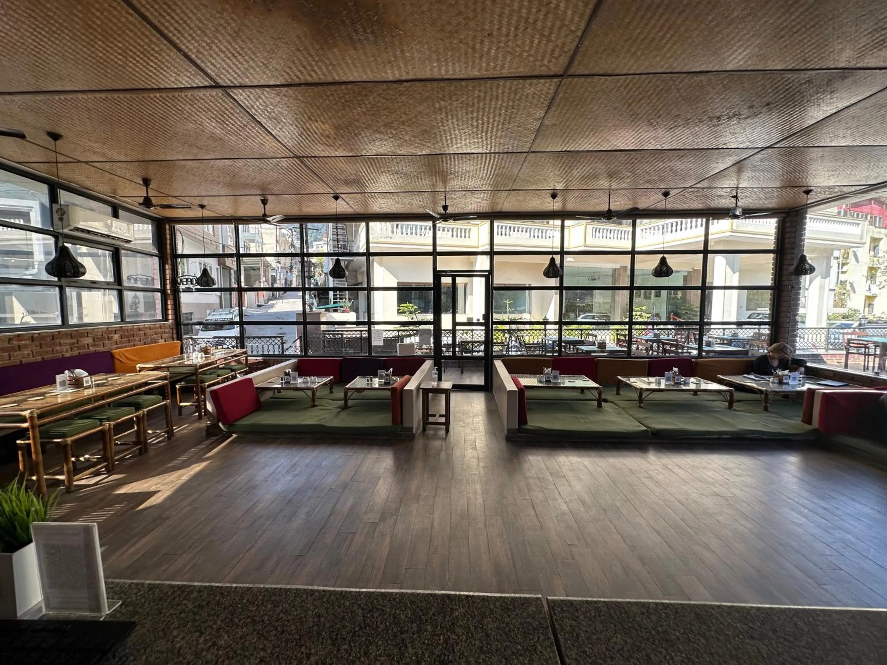 Restaurant/places to eat in Hotel Dewa Retreat- A Himalayan Boutique Hotel