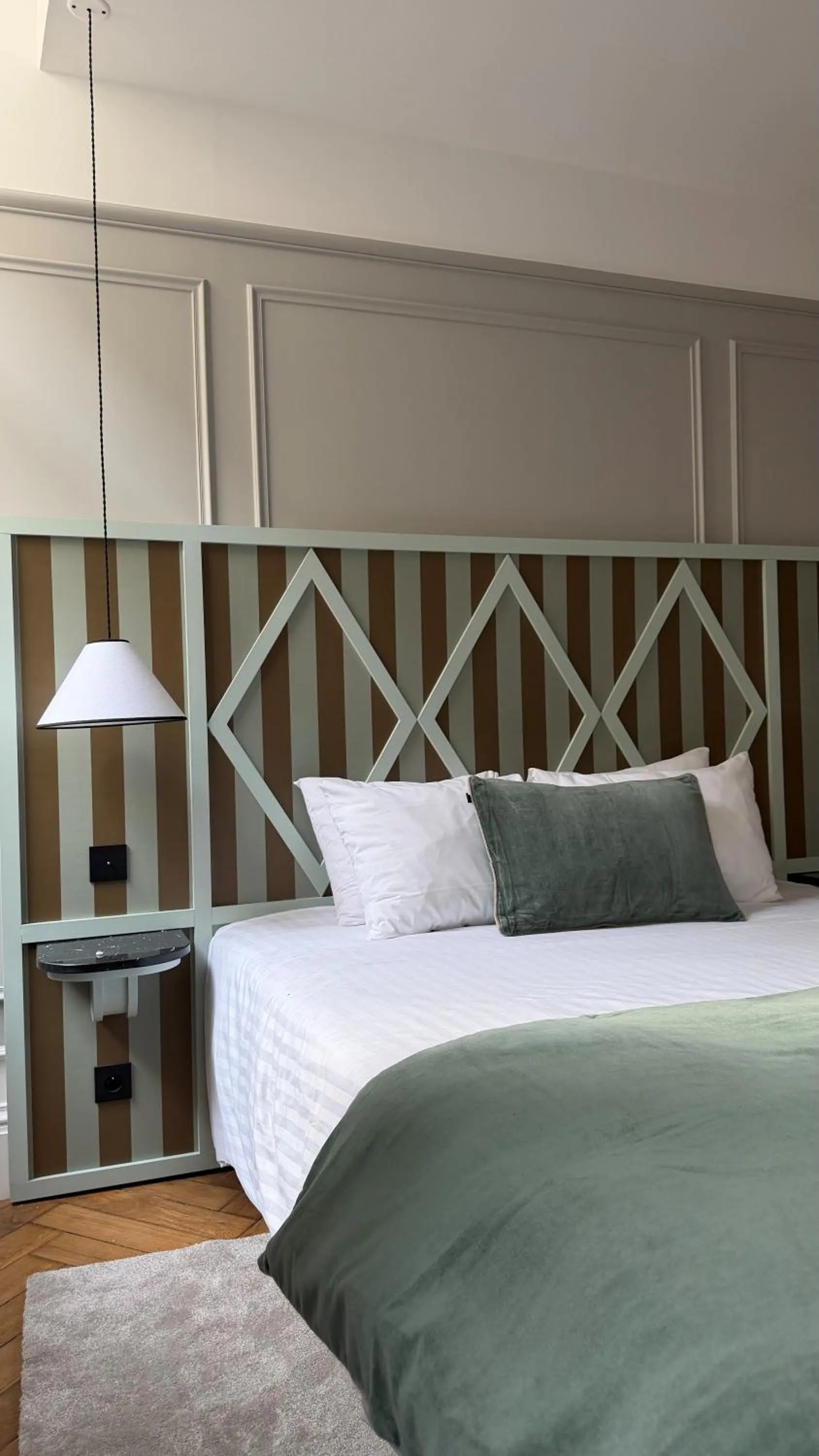 Bedroom, Bed in Hôtel Le Clos Huguerie - Boutique Hôtel - Bordeaux Centre