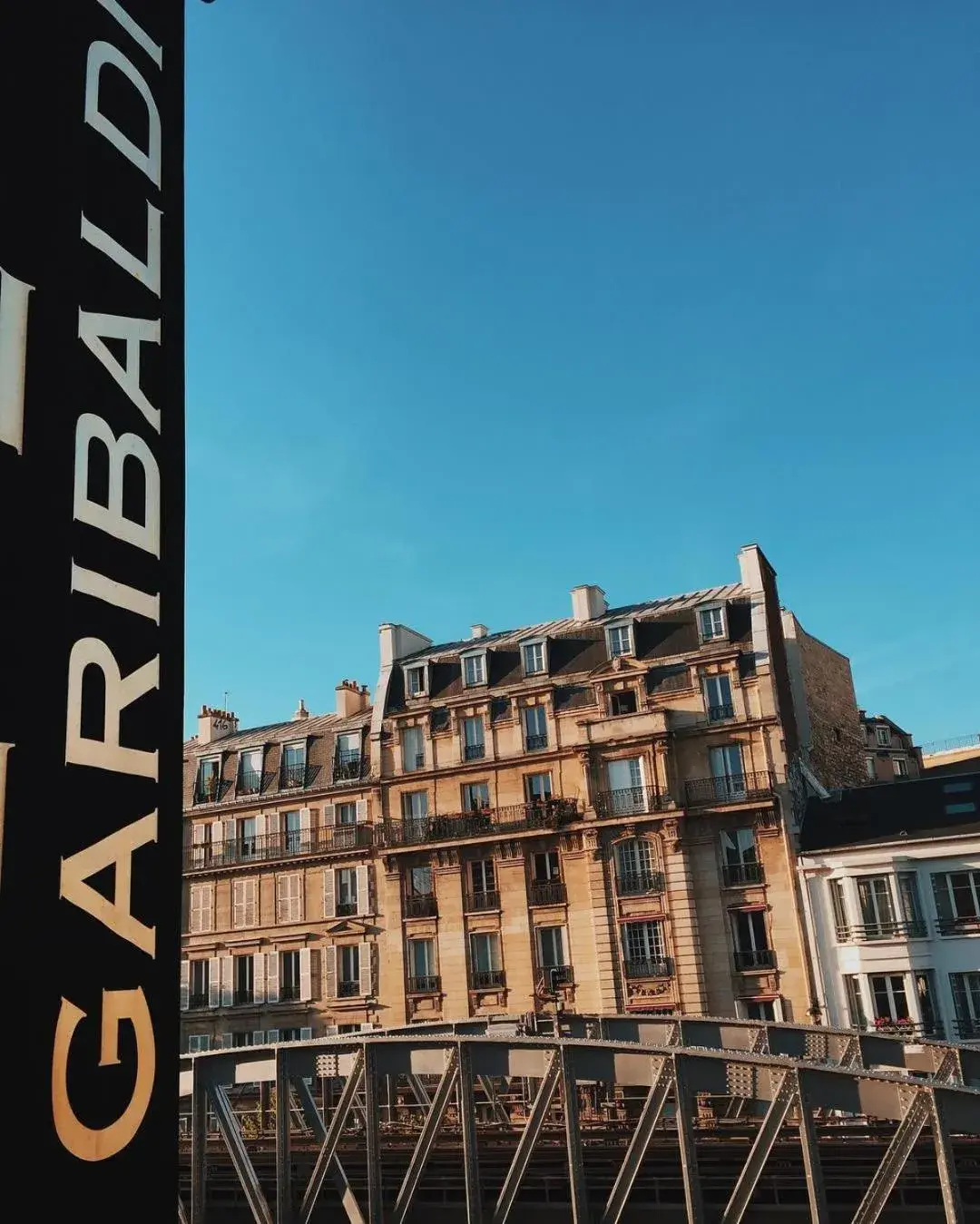 Property building in Eiffel Villa Garibaldi Property building in Eiffel Villa Garibaldi