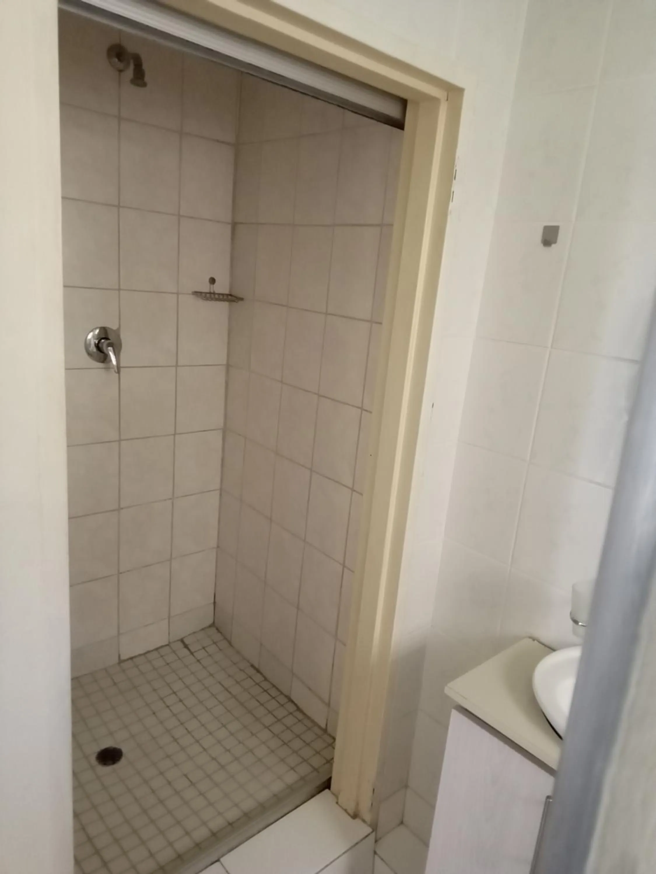 Shower in Kgatholoha guest house