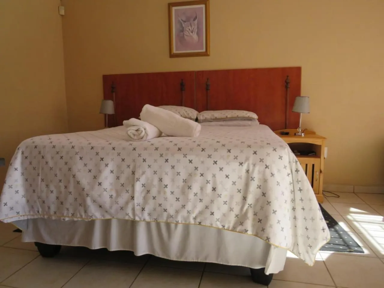 Bedroom, Bed in Kgatholoha guest house