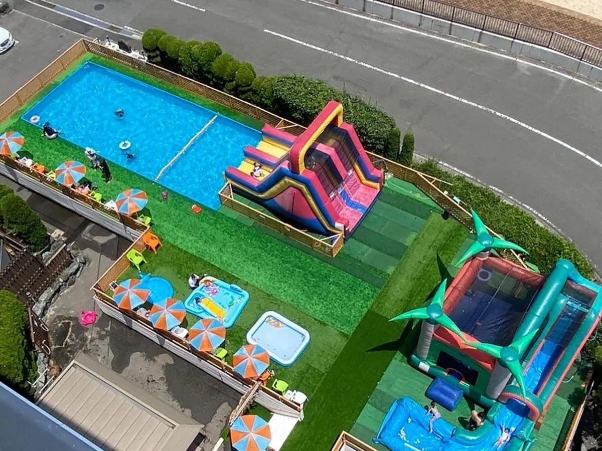 Swimming pool in Kaigetsukan