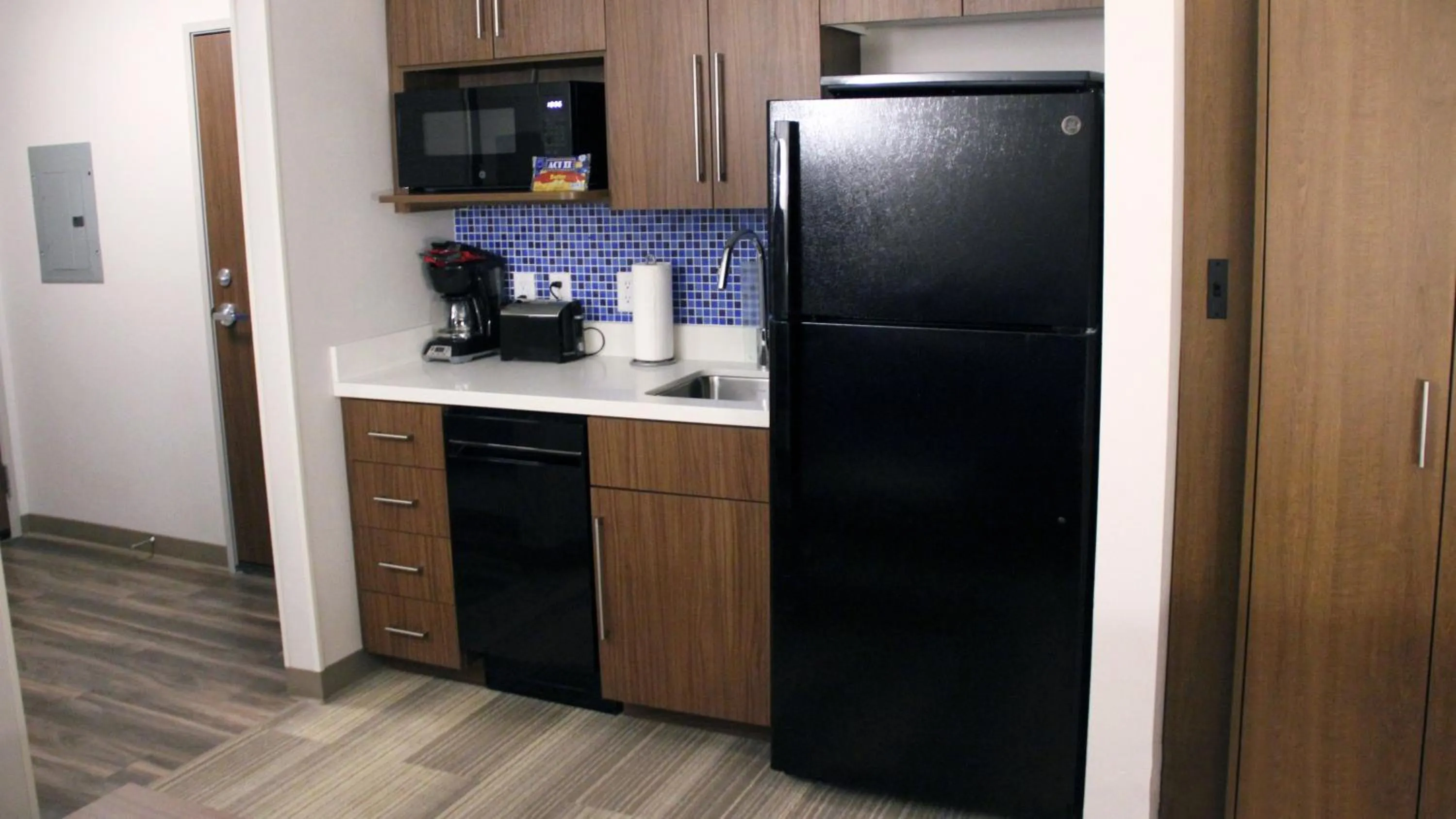 Photo of the whole room in Holiday Inn Express- Eau Claire West I-94 by IHG