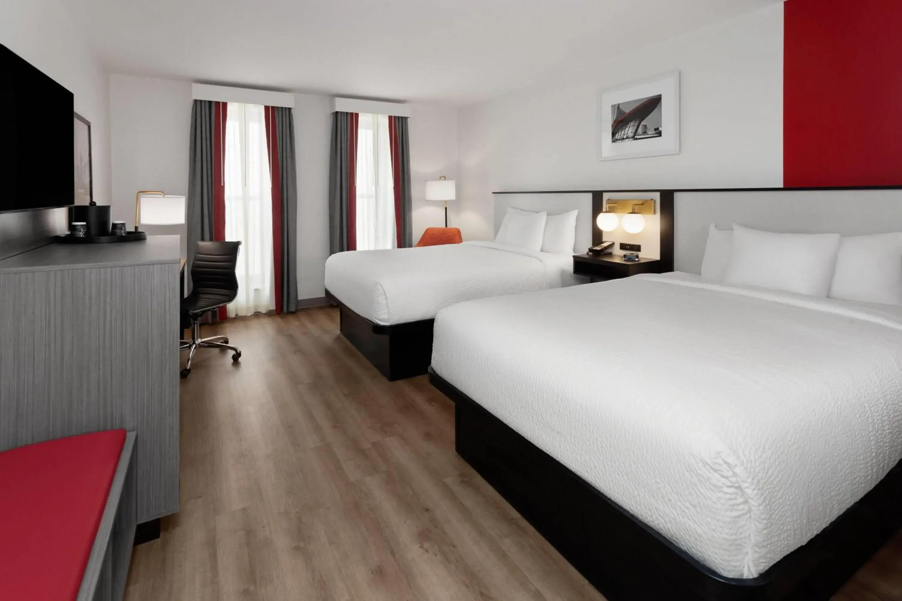 Photo of the whole room, Bed in Ramada by Wyndham Milwaukee Photo of the whole room, Bed in Ramada by Wyndham Milwaukee