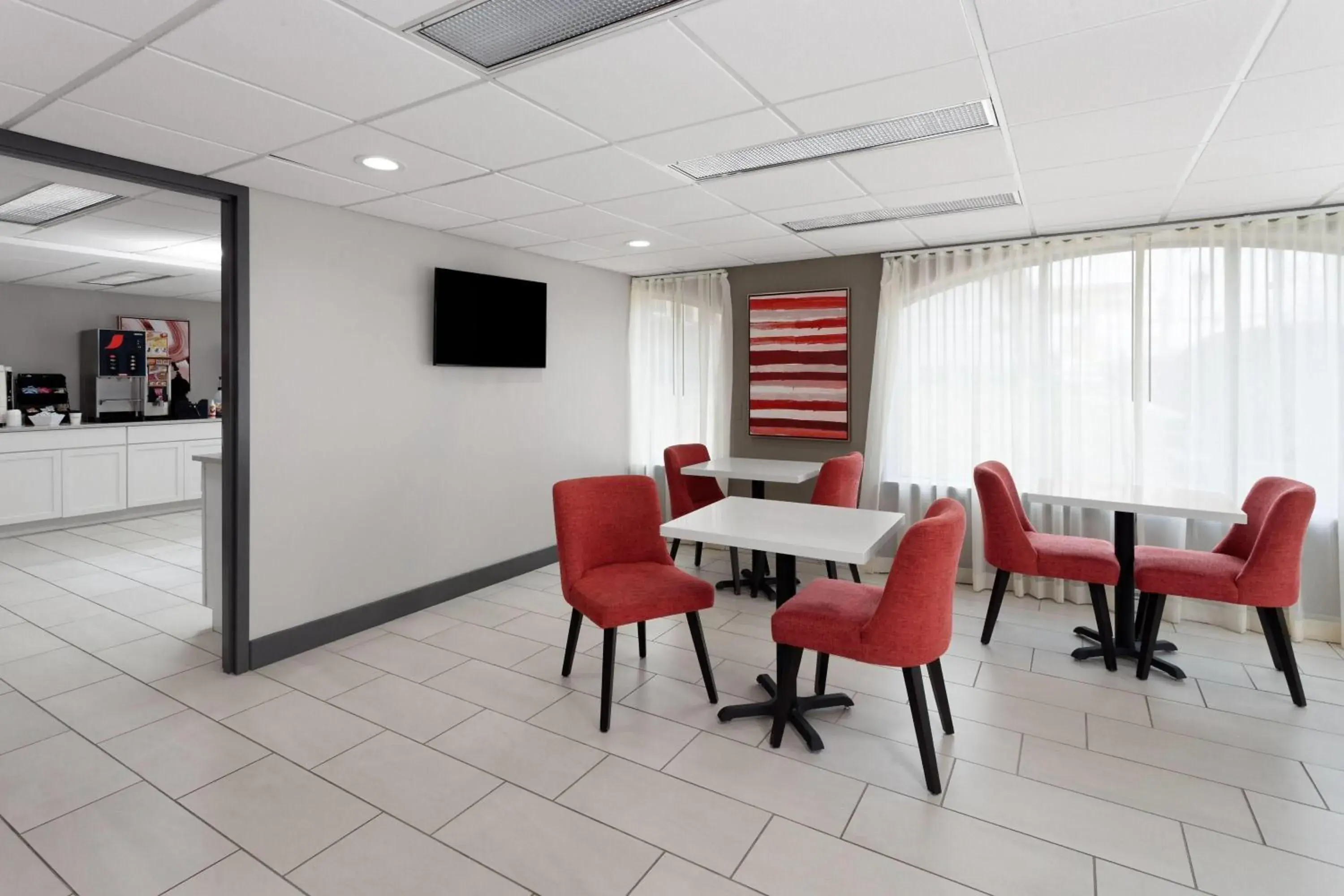 Breakfast in Ramada by Wyndham Milwaukee Breakfast in Ramada by Wyndham Milwaukee