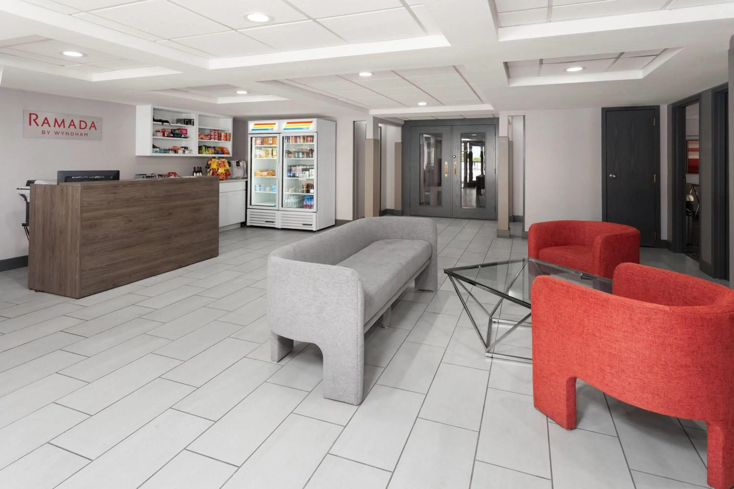 Lobby or reception in Ramada by Wyndham Milwaukee