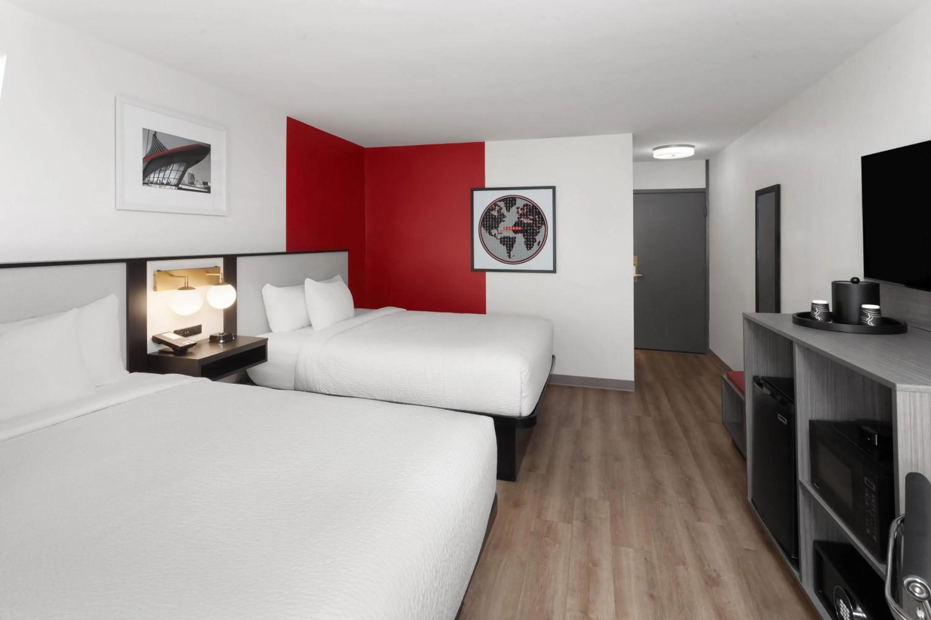 Photo of the whole room, Bed in Ramada by Wyndham Milwaukee