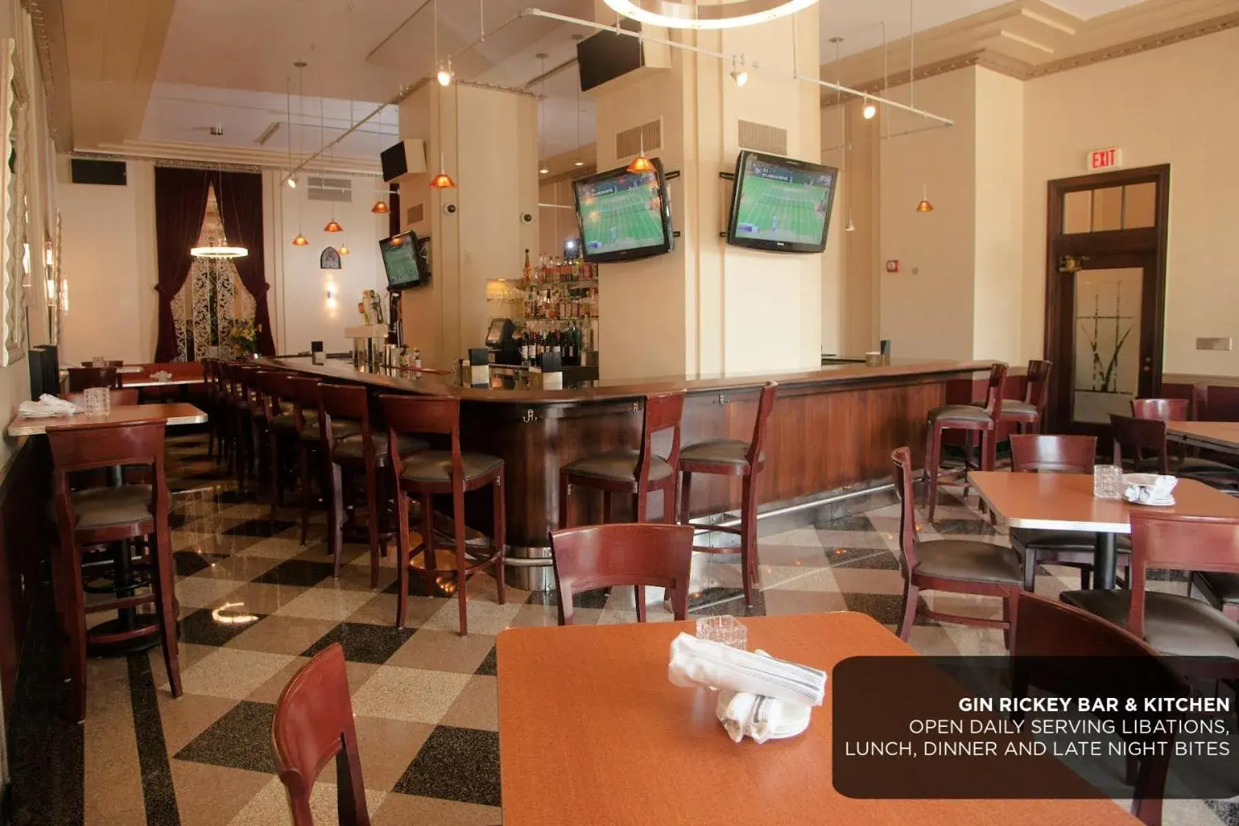 Restaurant/places to eat in Ambassador Hotel Milwaukee, Trademark Collection by Wyndham Restaurant/places to eat in Ambassador Hotel Milwaukee, Trademark Collection by Wyndham