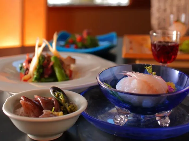 Food in Enraku Food in Enraku