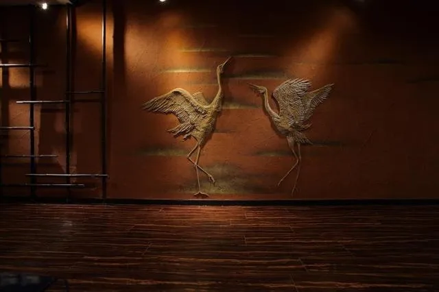 Decorative detail in Enraku