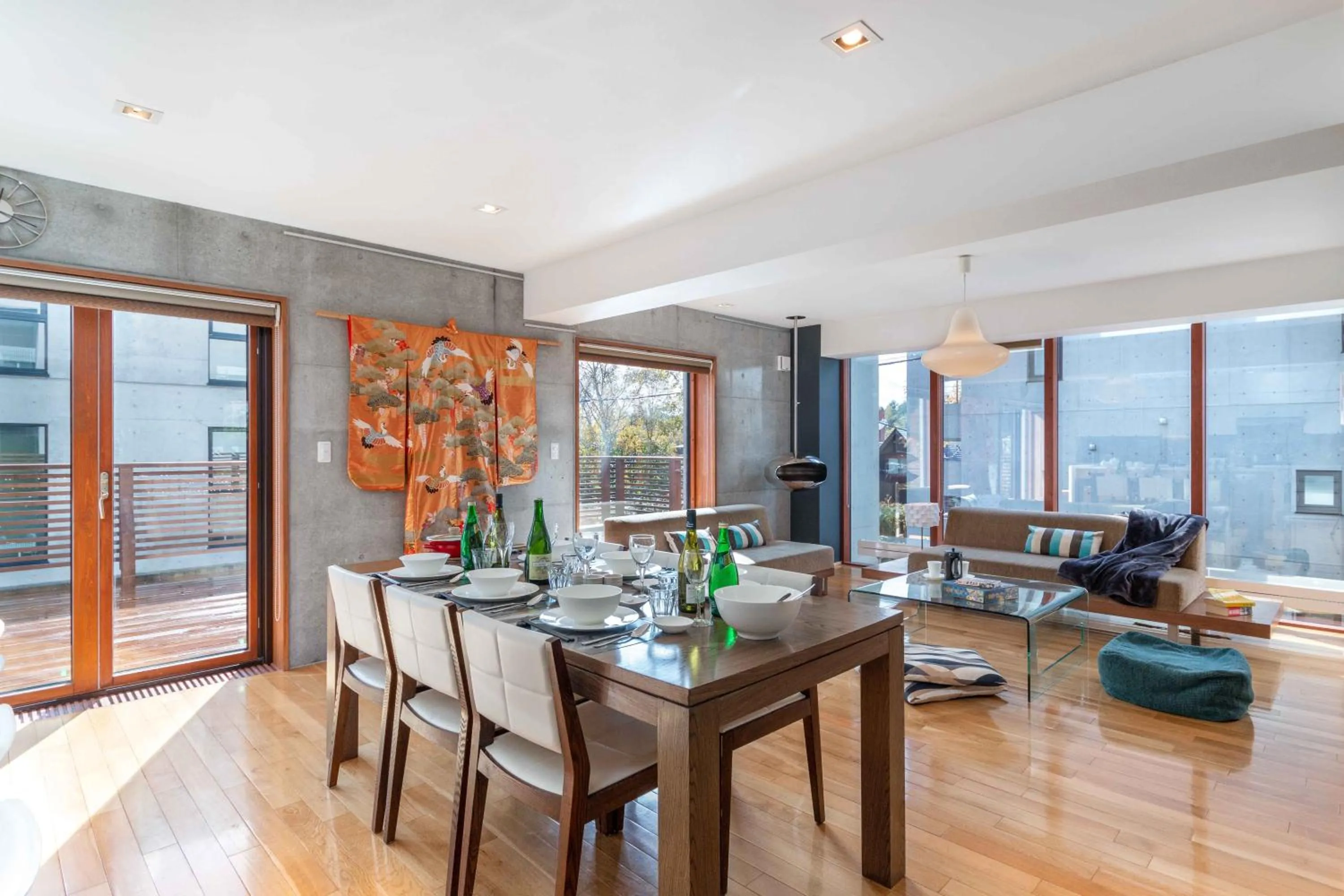 Dining area in Asanagi by H2 Life