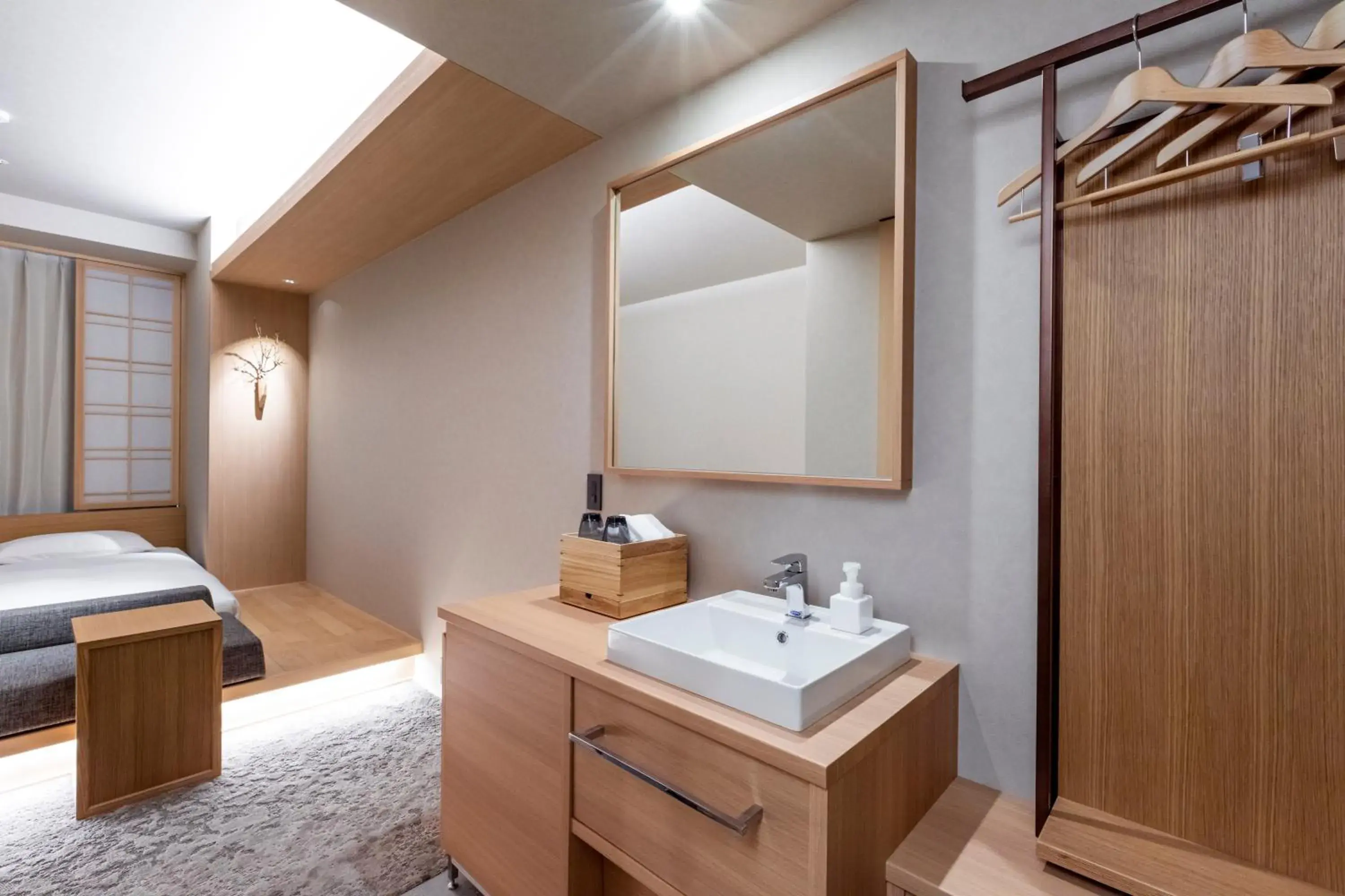 Double Room with Shower - High Floor - Non-Smoking in ONSEN RYOKAN Yuen Sapporo Double Room with Shower - High Floor - Non-Smoking in ONSEN RYOKAN Yuen Sapporo