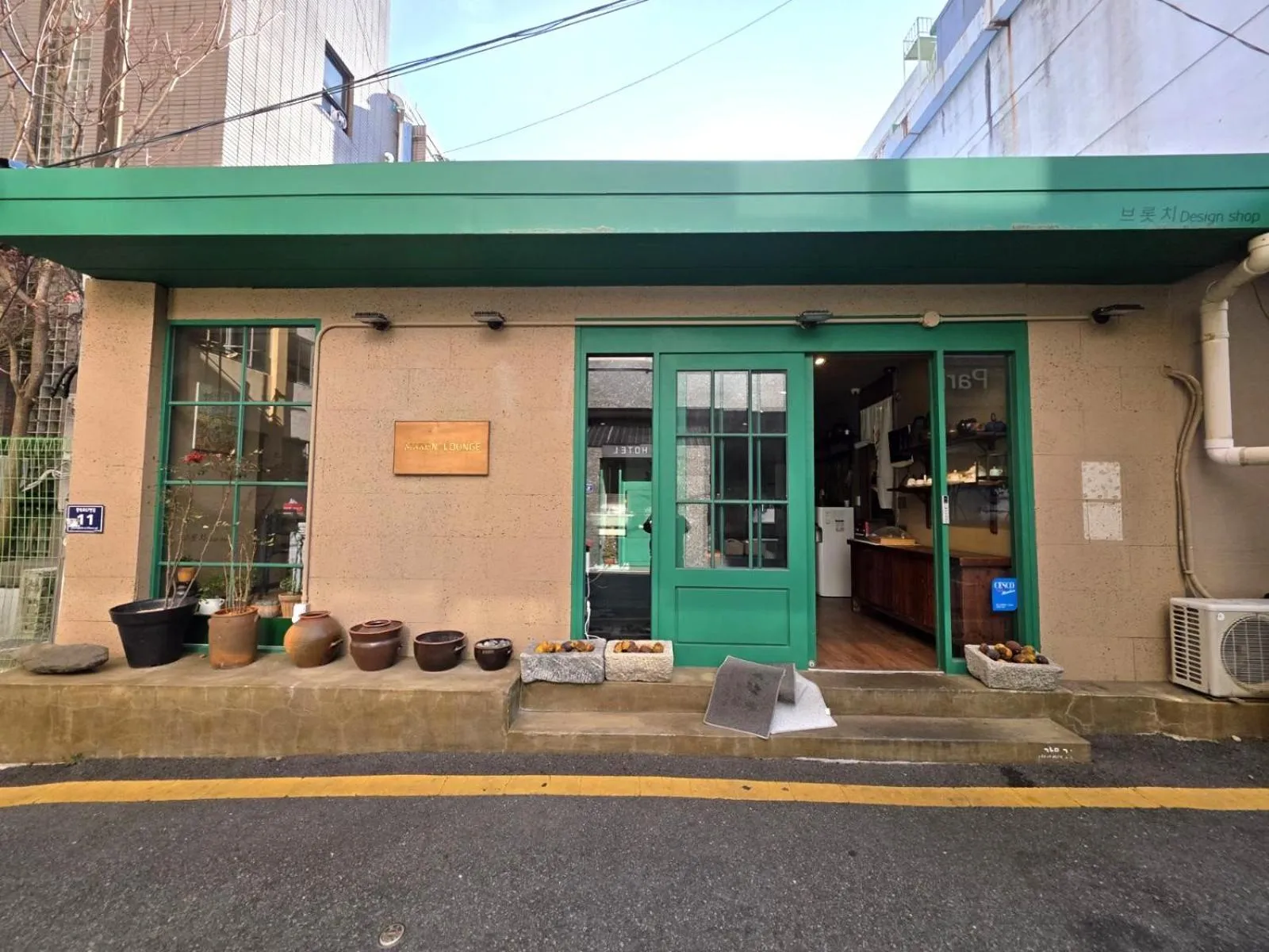 Restaurant/places to eat in Maron Hotel Nampo