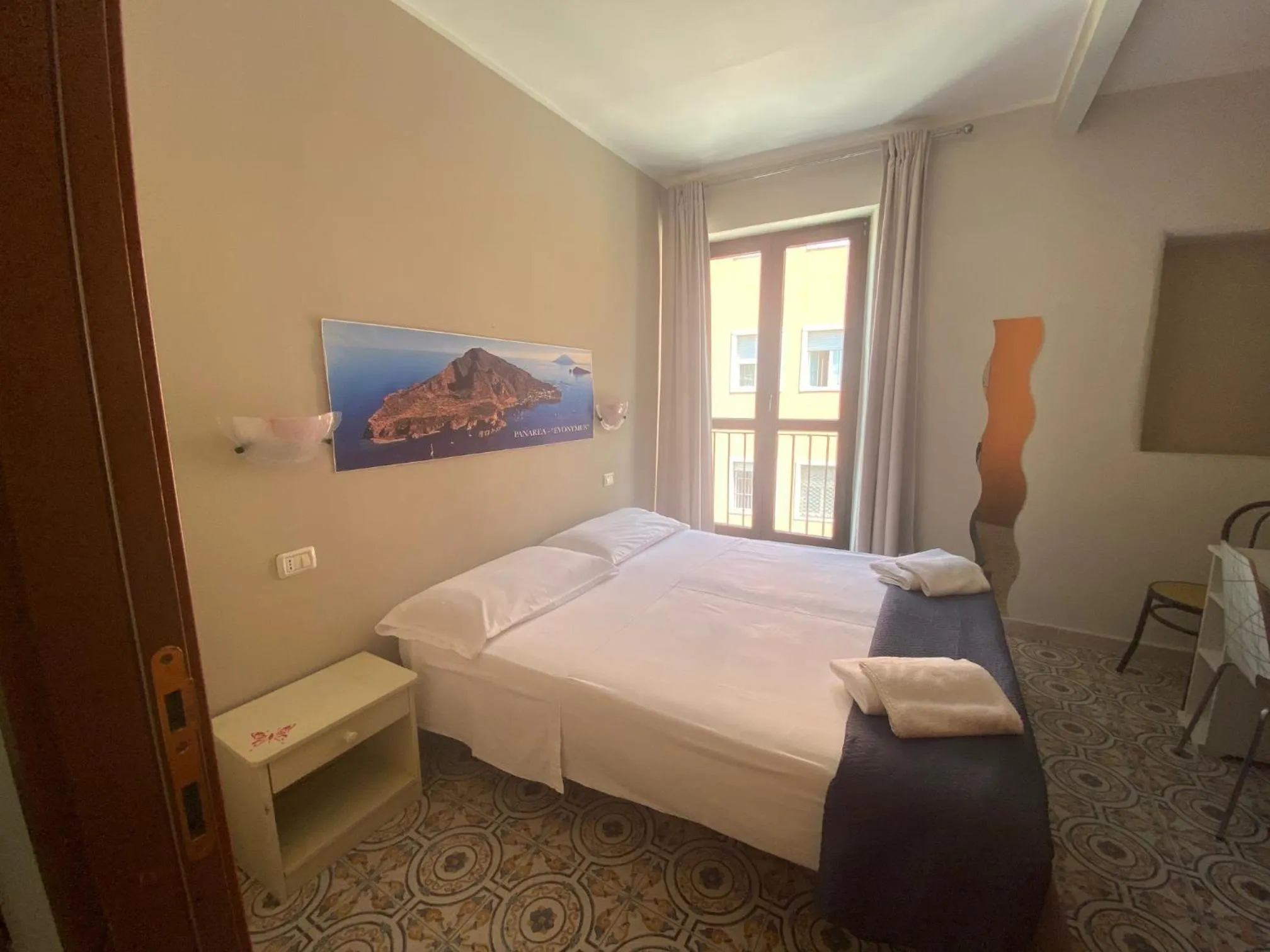 Bed in Phenicusa