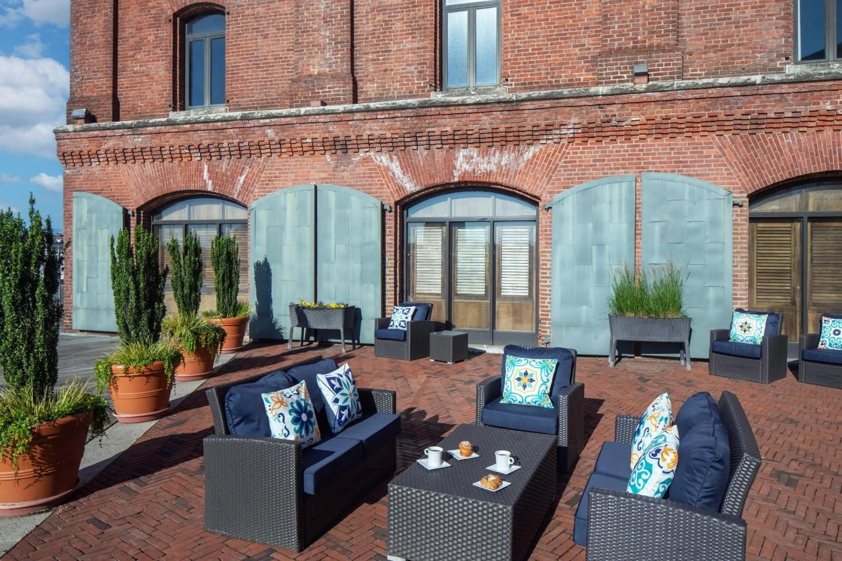 Property building in The Inn at Henderson's Wharf, an Ascend Collection Hotel