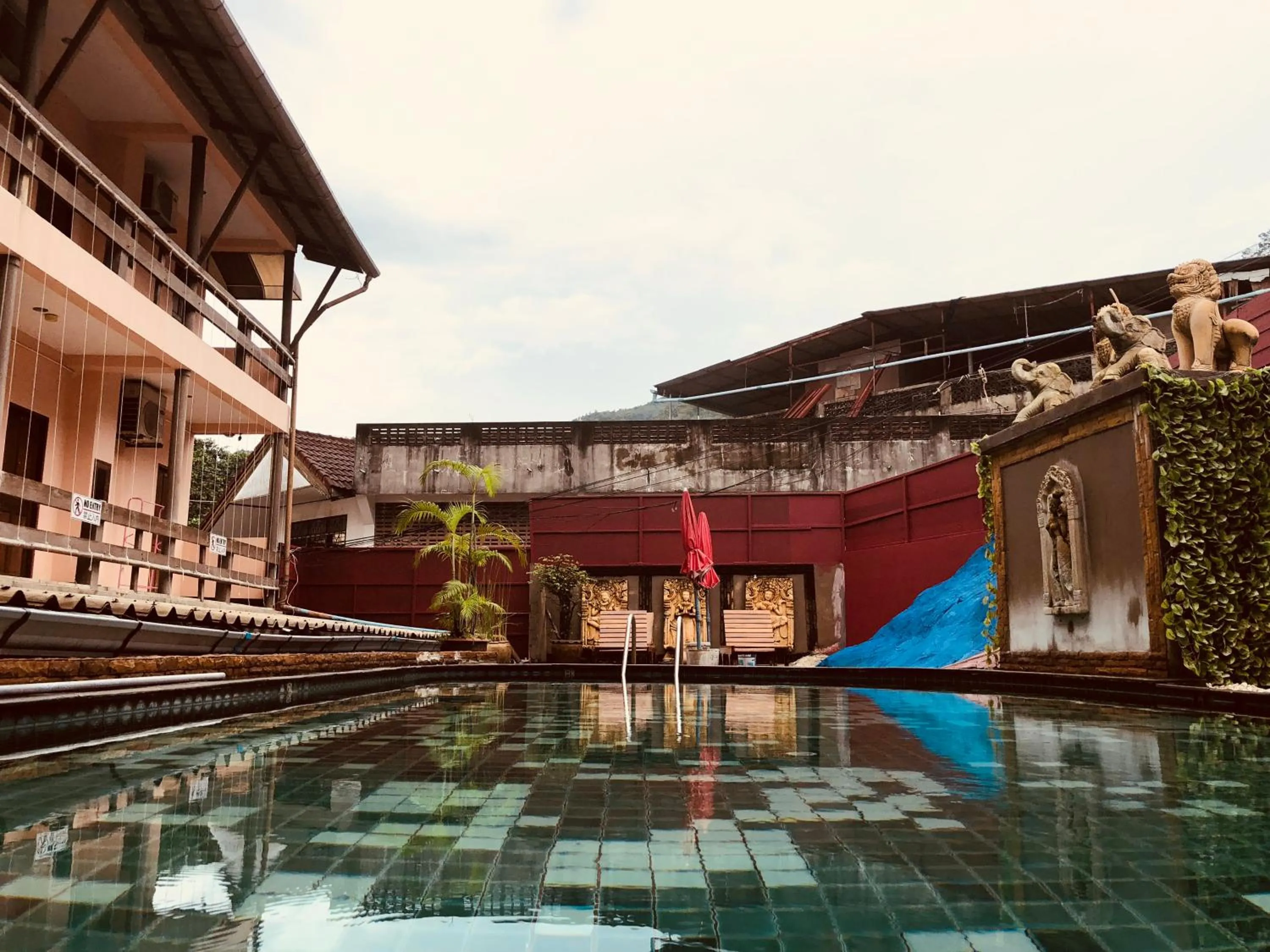Baan Veerakit Hotel