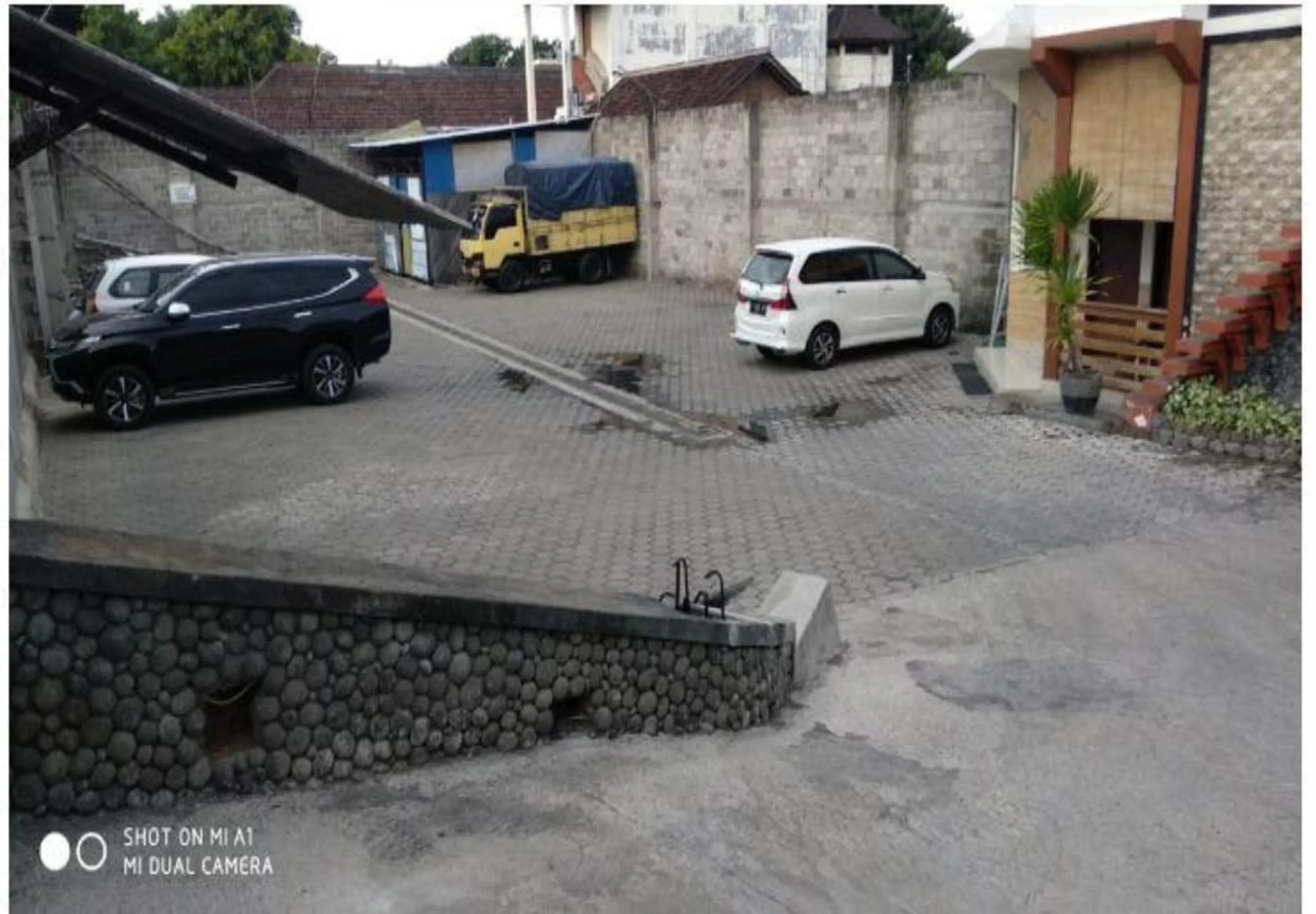 Area and facilities in Hotel Permata Indah Permai