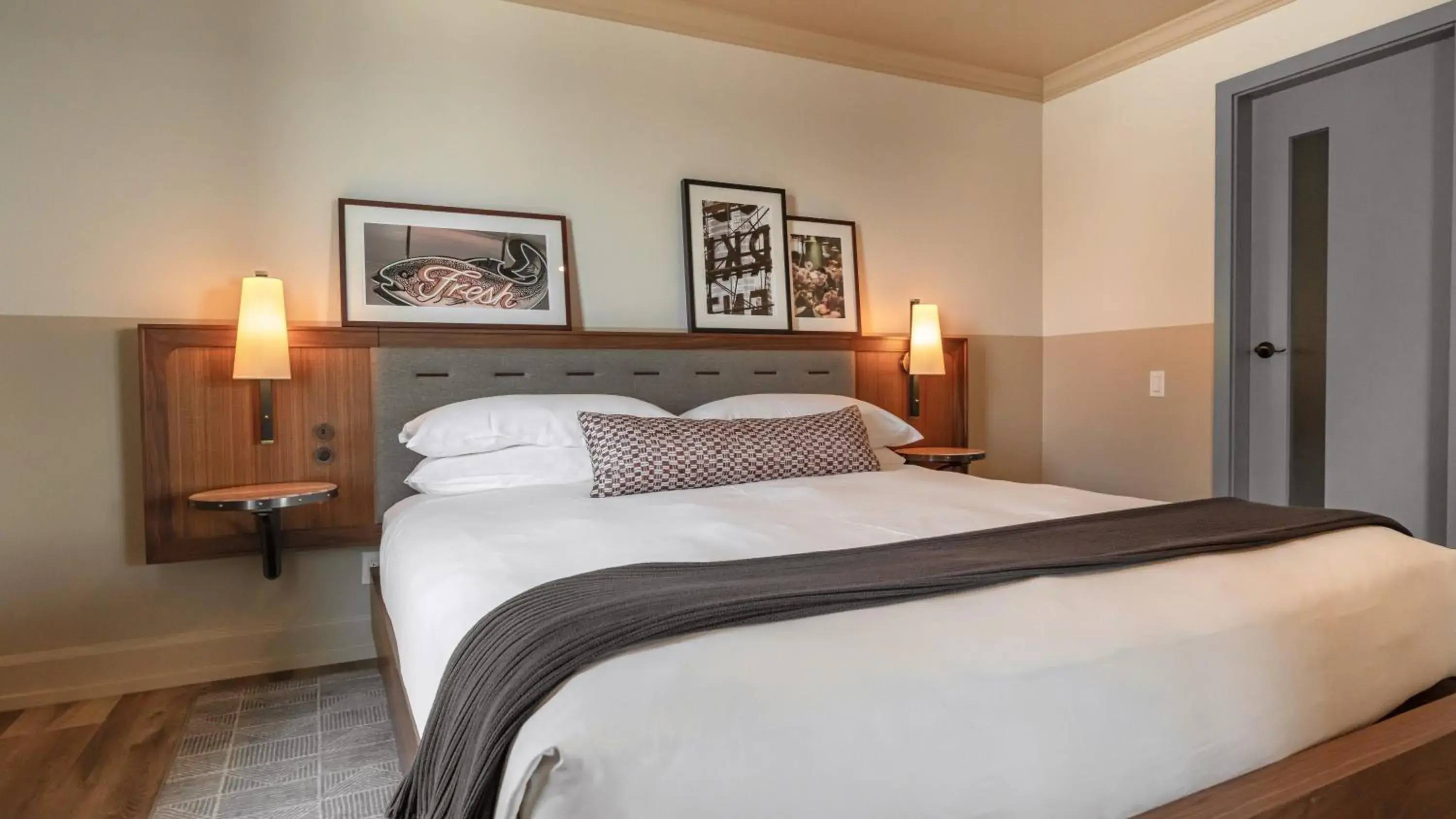 Bed in Inn at the Market Bed in Inn at the Market