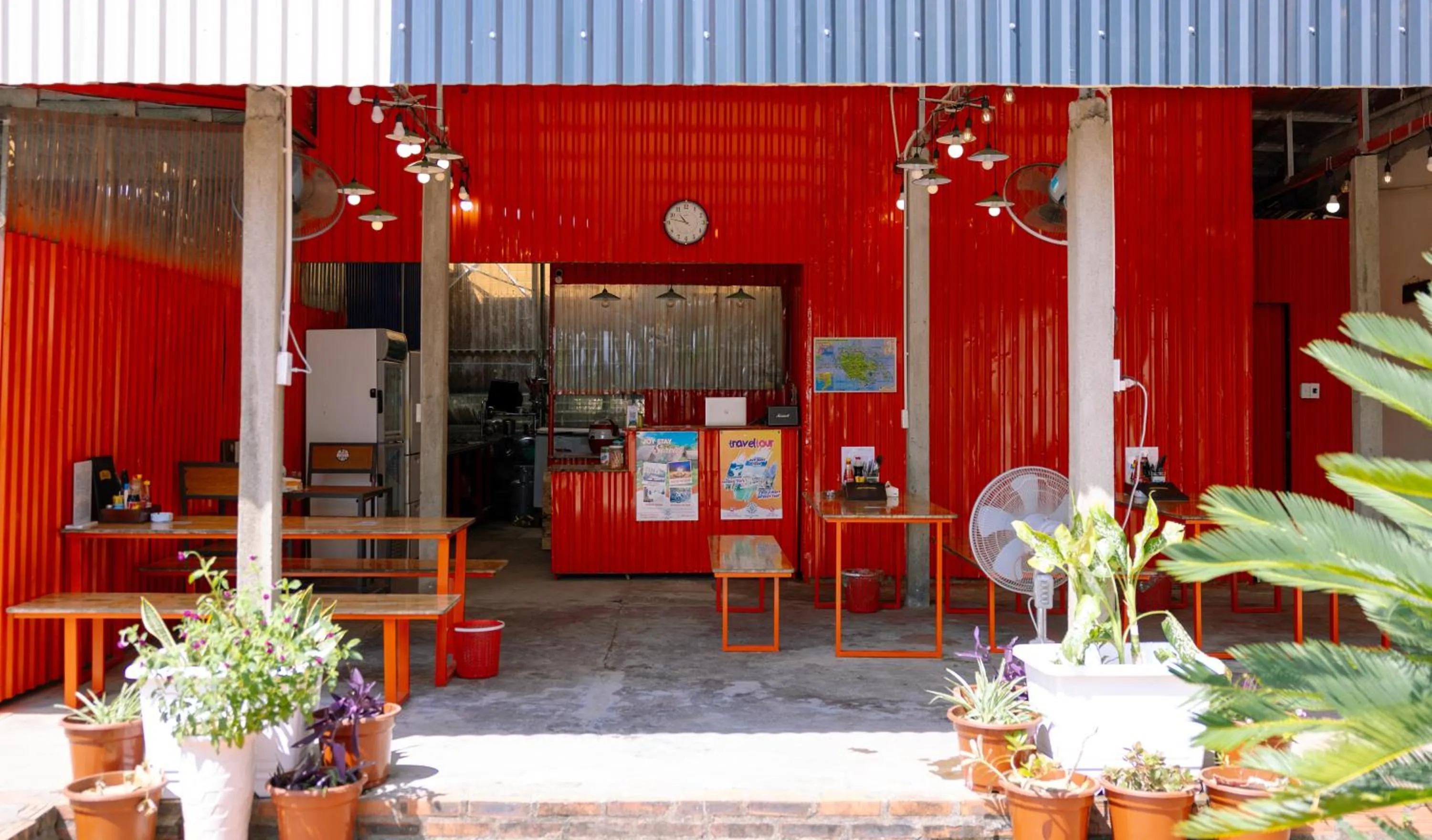 Restaurant/places to eat in JoyStay