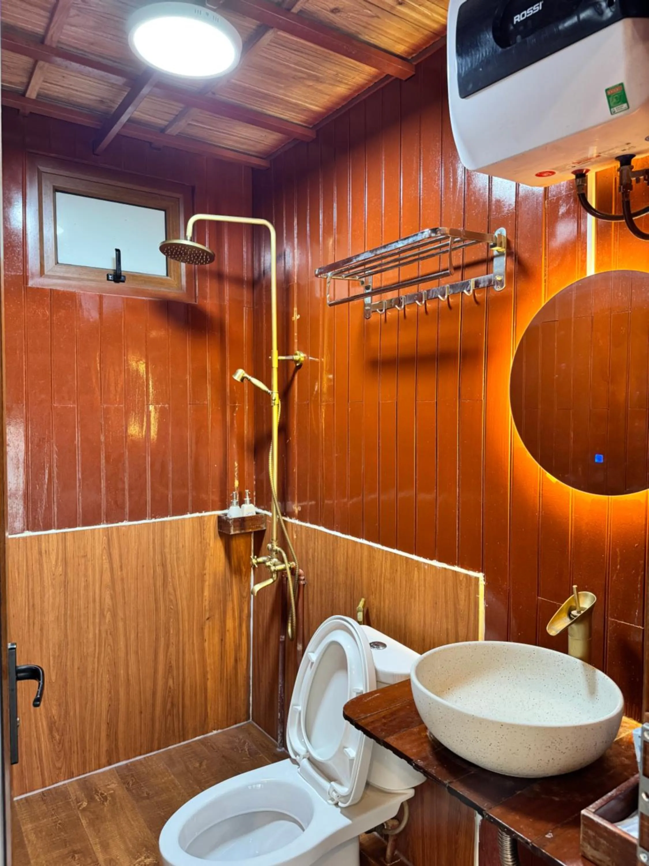 Shower in JoyStay