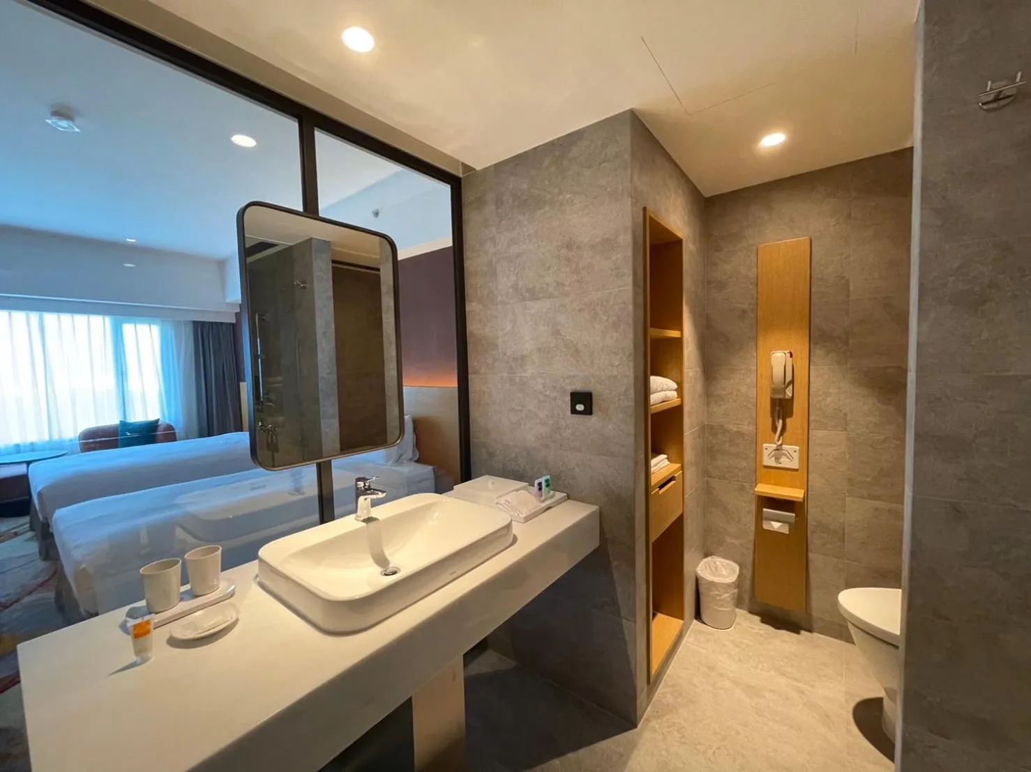 Bathroom, Bed in Parkview Hotels & Resorts