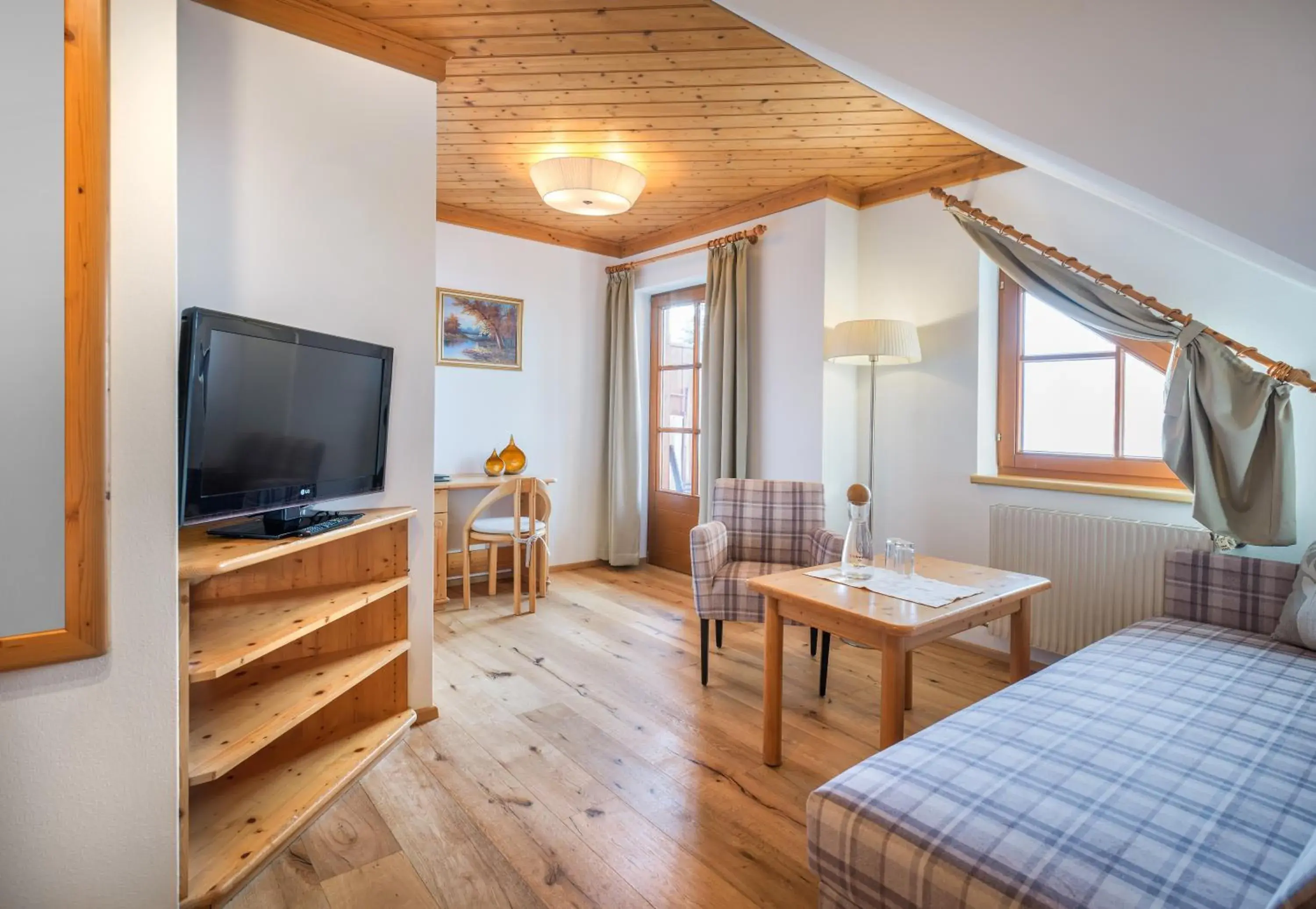 Junior Suite with Balcony in Hotel Häuserl im Wald Junior Suite with Balcony in Hotel Häuserl im Wald