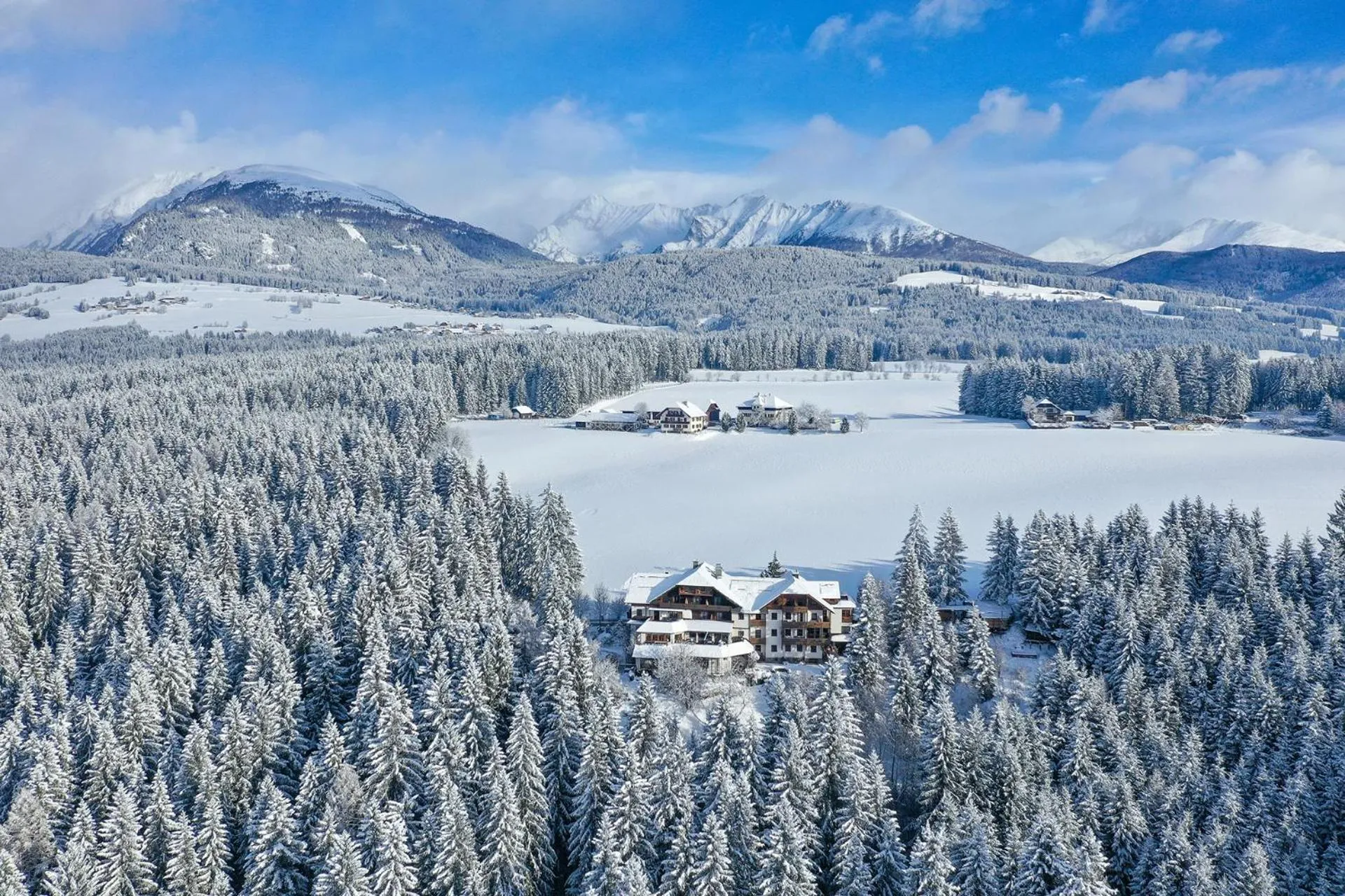 Property building in Hotel Häuserl im Wald