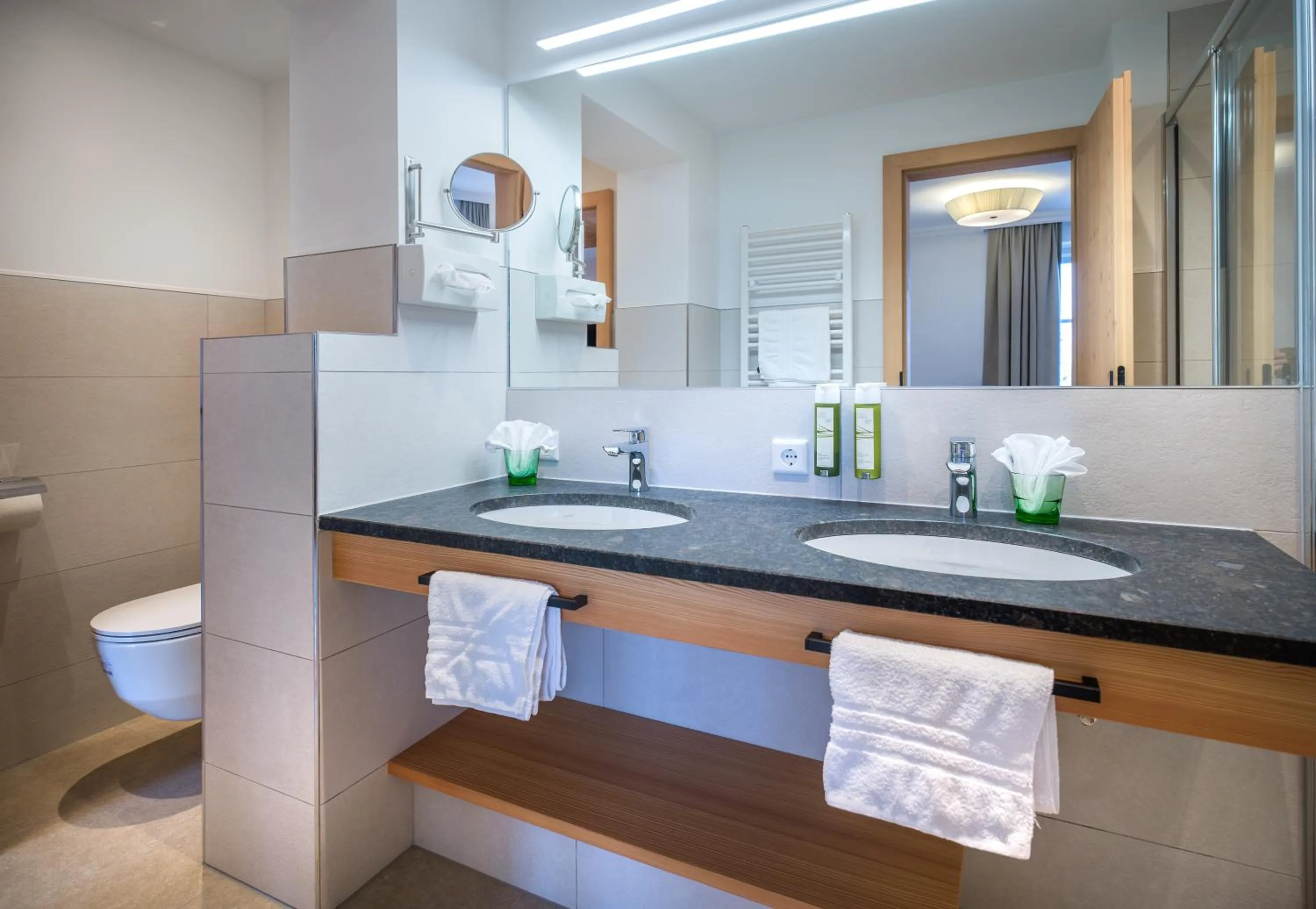 Bathroom in Hotel Häuserl im Wald