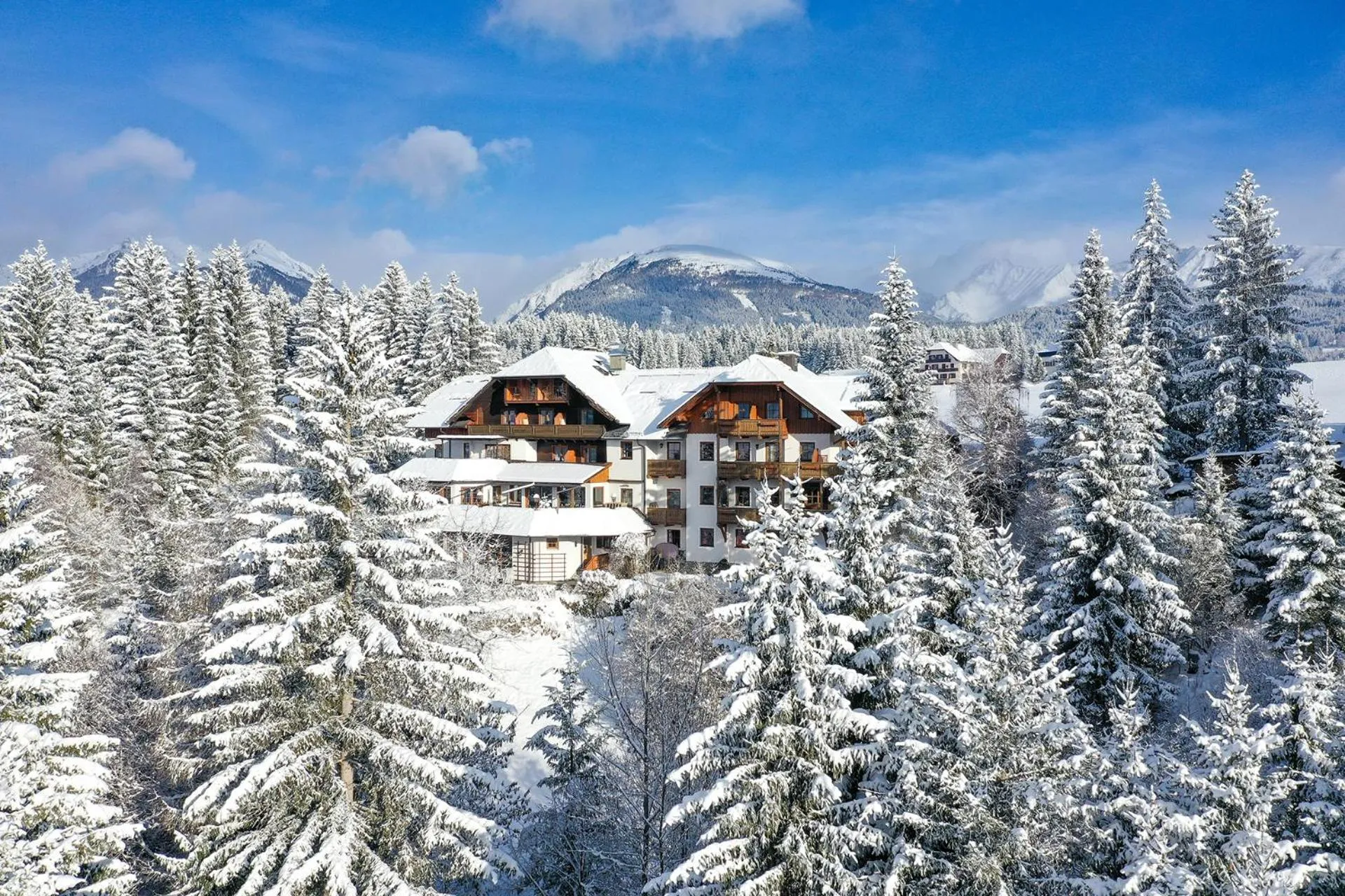 Property building in Hotel Häuserl im Wald