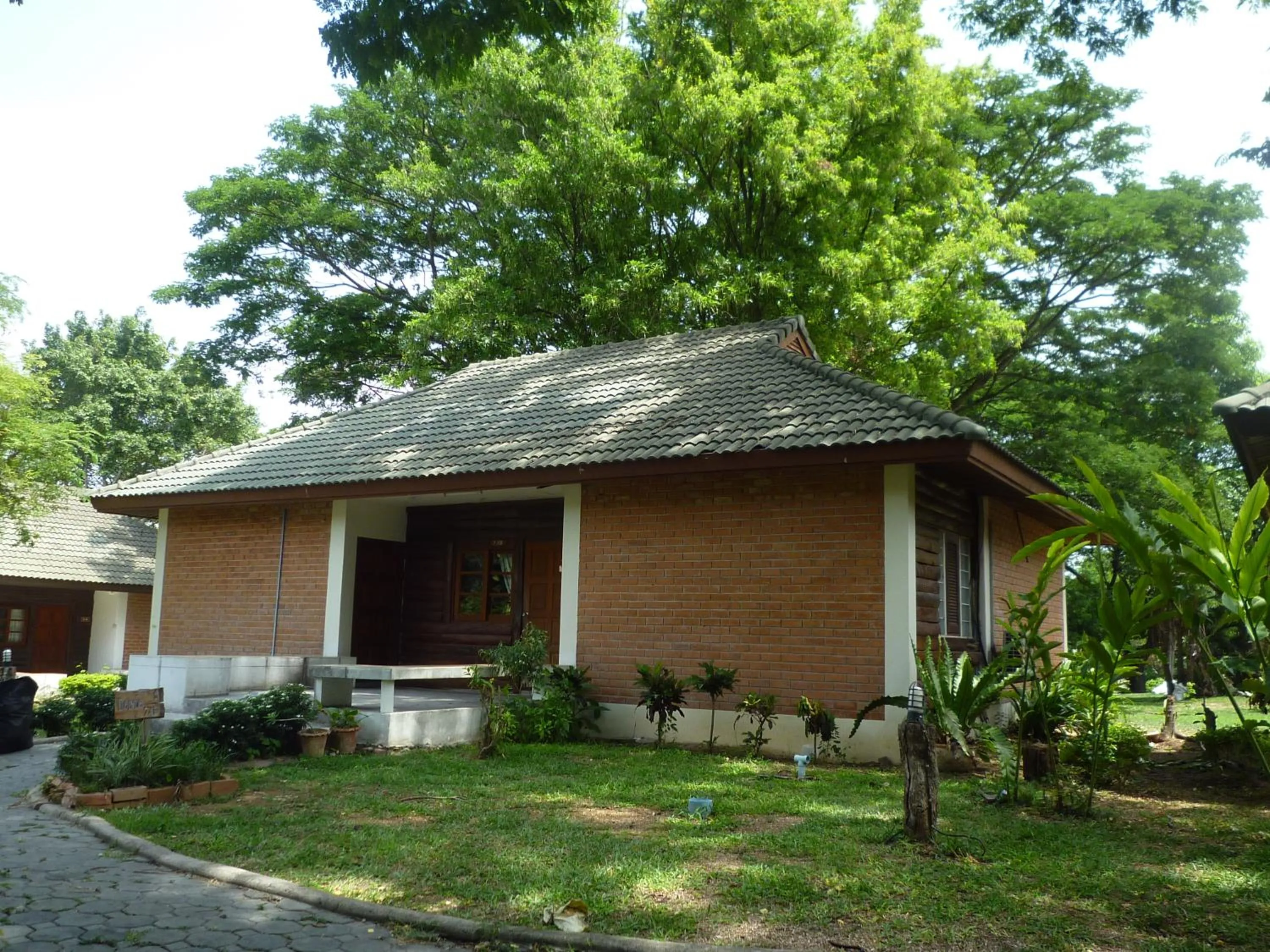 Muaklek Paradise Resort