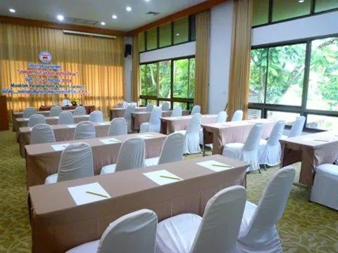 Muaklek Paradise Resort