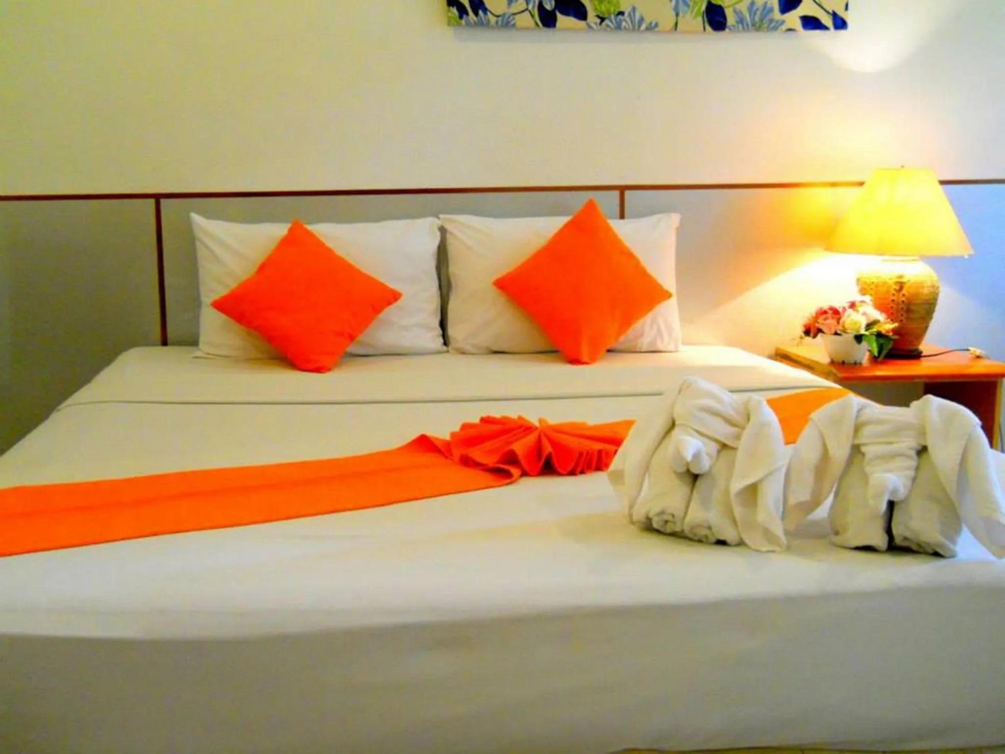 Bed in Muaklek Paradise Resort