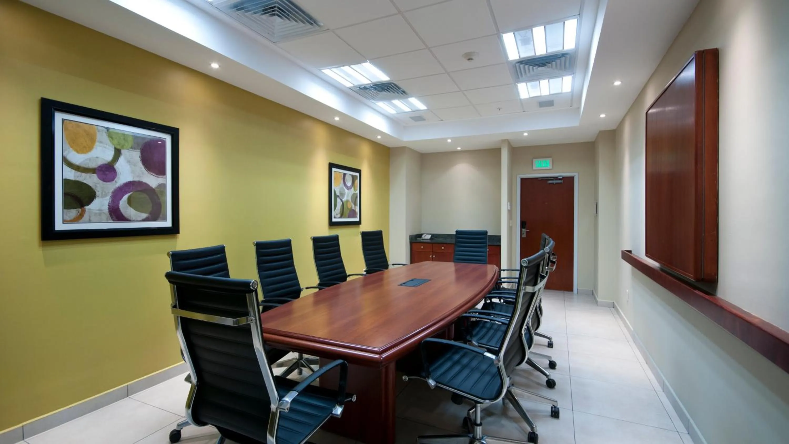Meeting/conference room in Holiday Inn Express Veracruz Boca del Rio by IHG