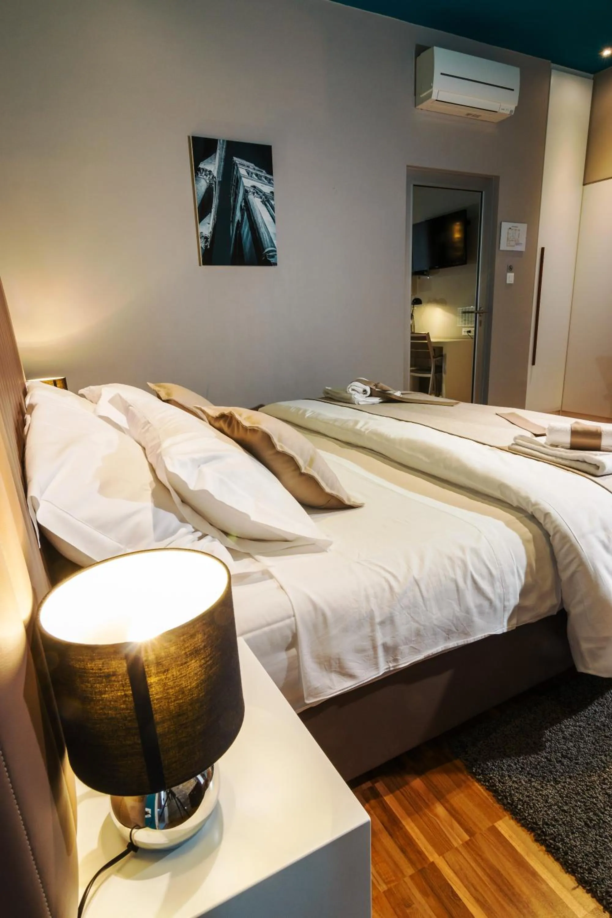 Bedroom, Bed in Riva Luxury Rooms