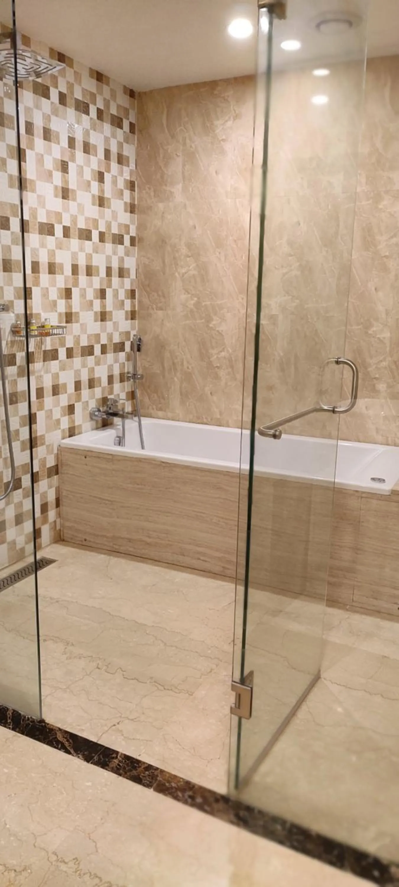 Bathroom in Vivanta Jamshedpur, Golmuri