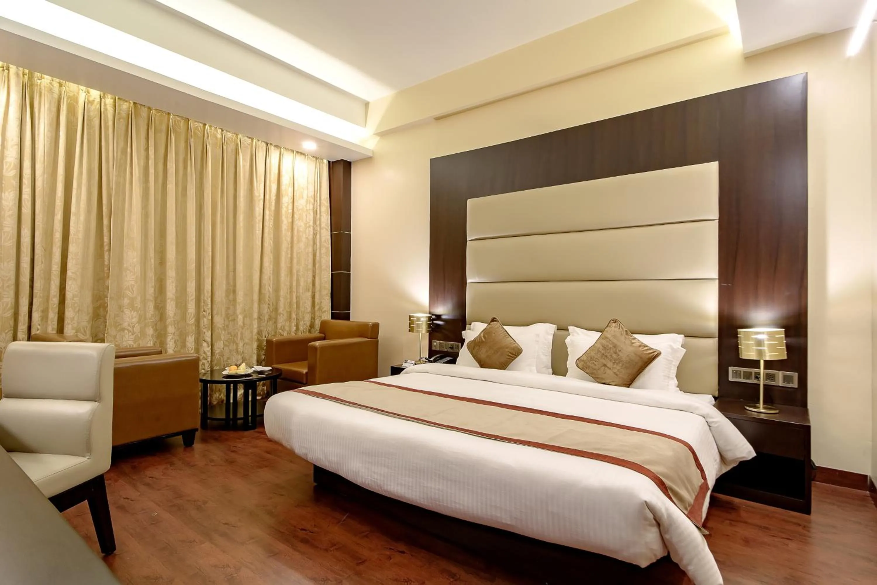 Bedroom, Bed in Vivanta Jamshedpur, Golmuri