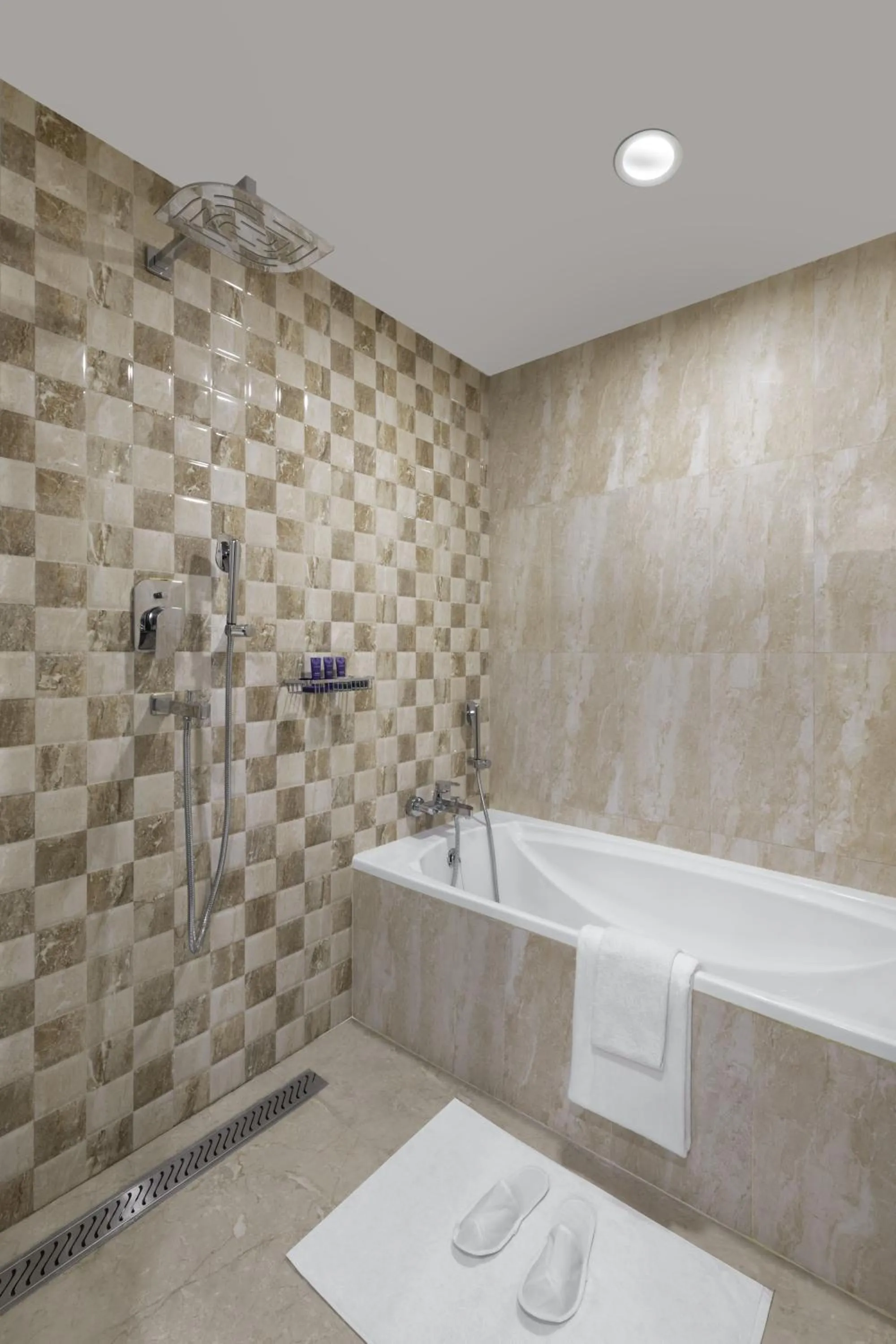 Bath in Vivanta Jamshedpur, Golmuri