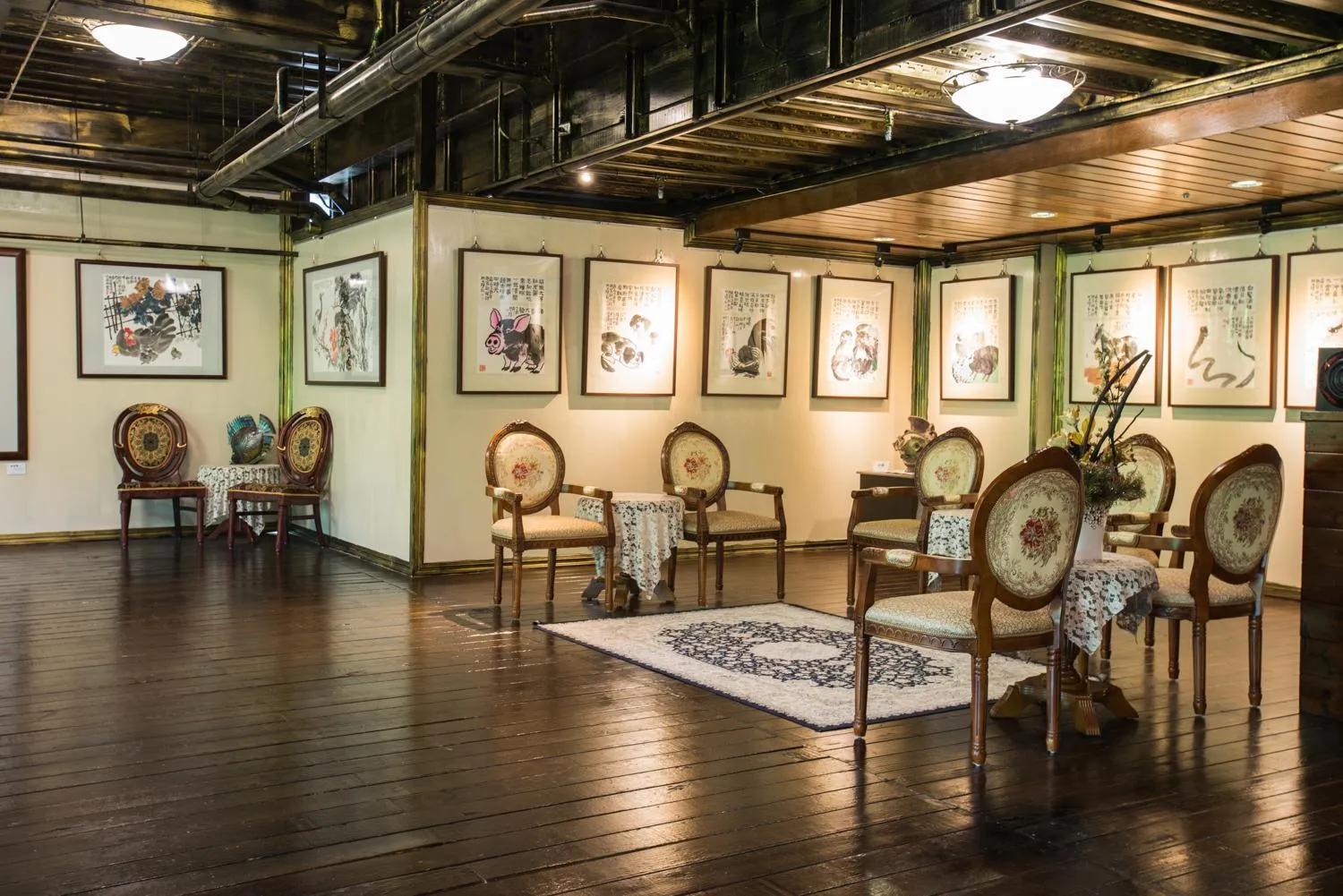 Area and facilities in Cedarwood Villa