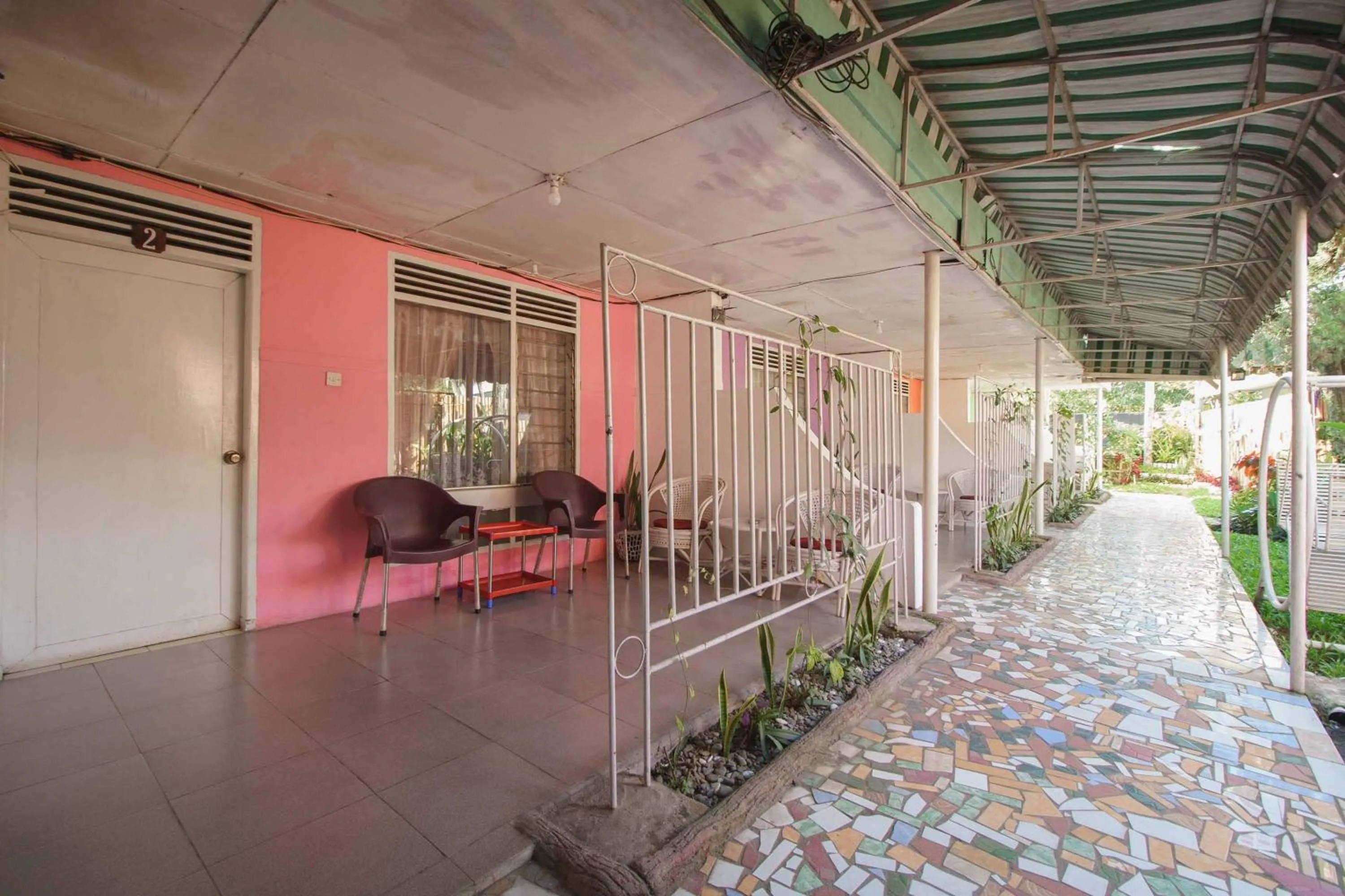 Facade/entrance in RedDoorz Syariah near Jalan Asahan Pematang Siantar