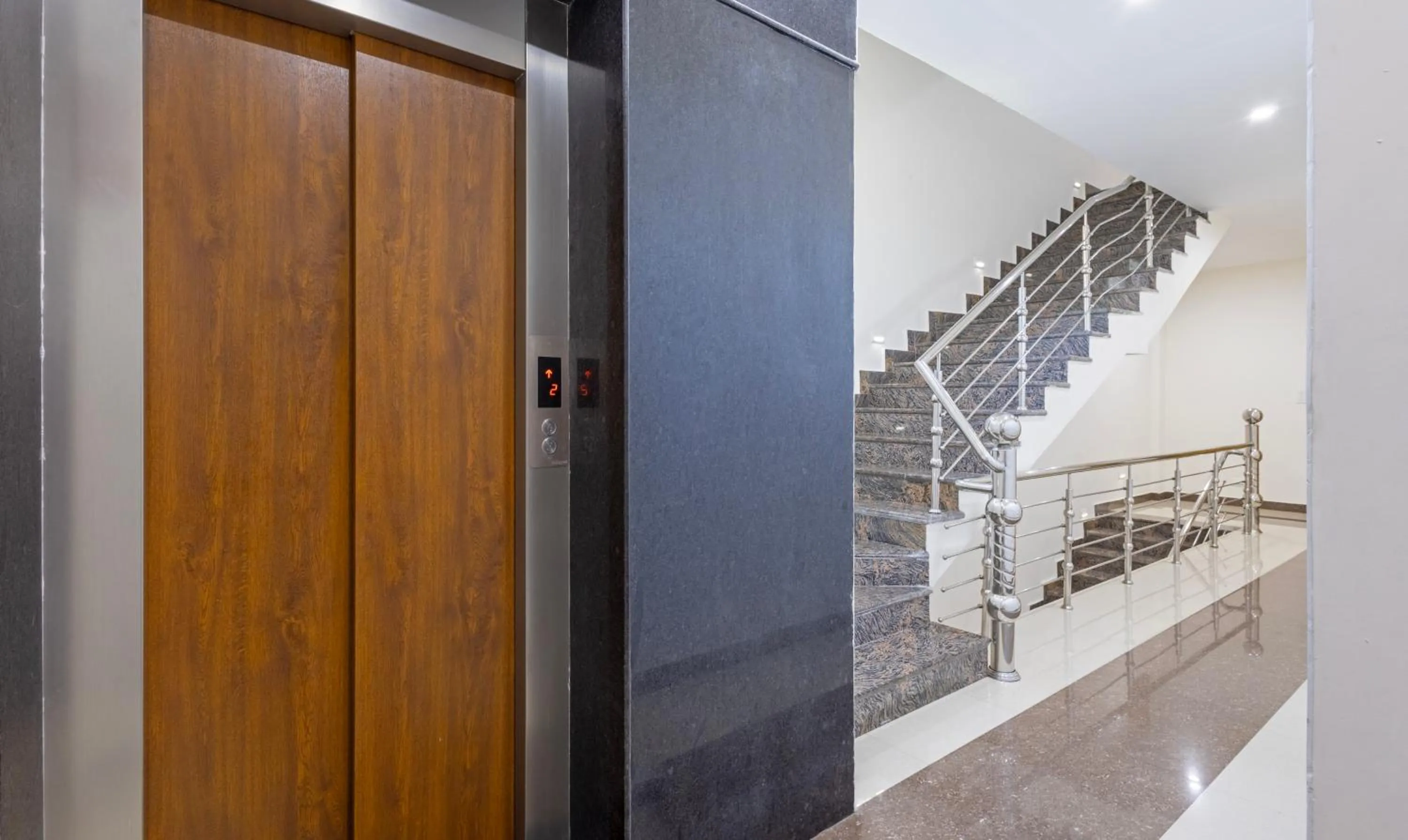 elevator in Treebo Anjukul