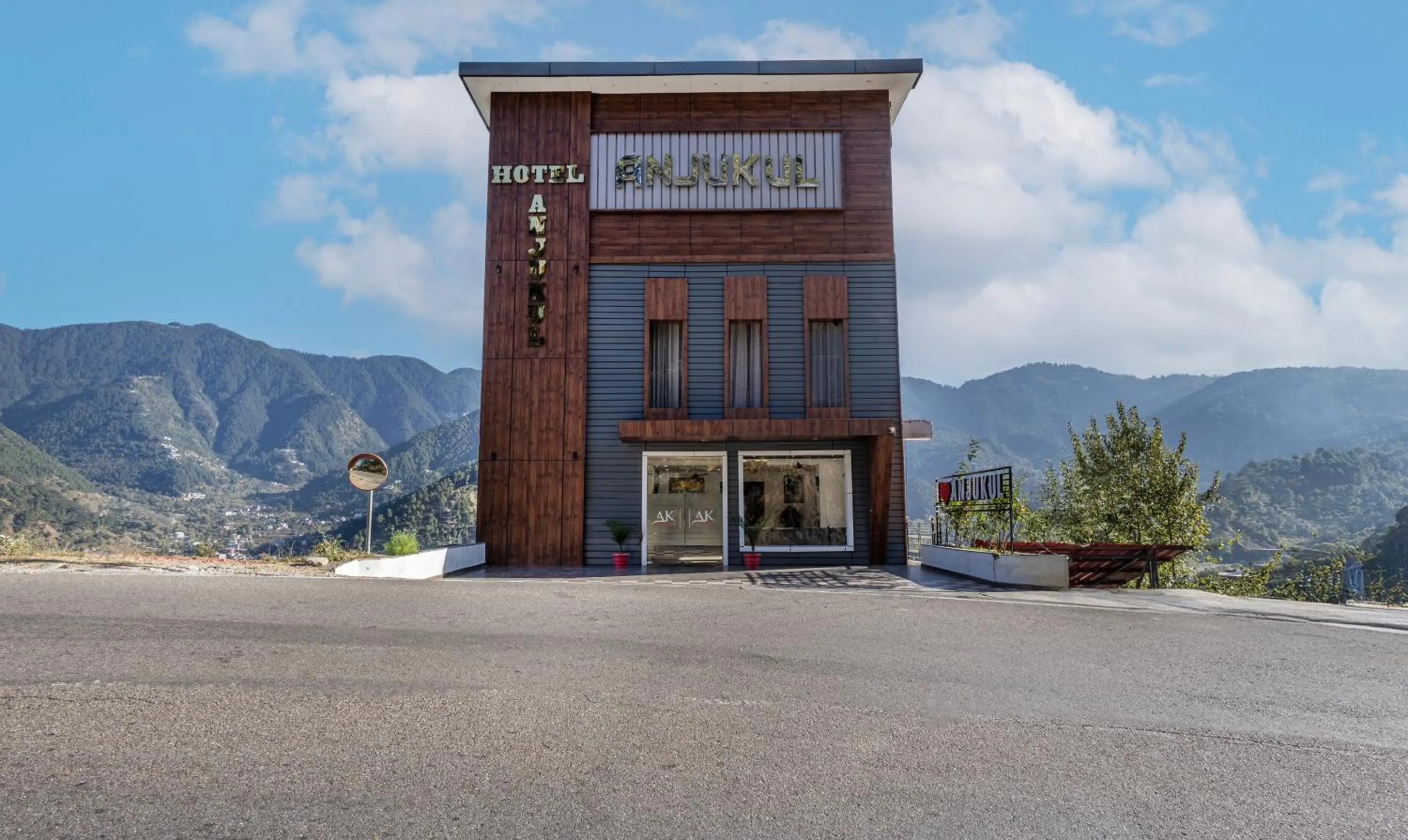 Property building in Treebo Anjukul