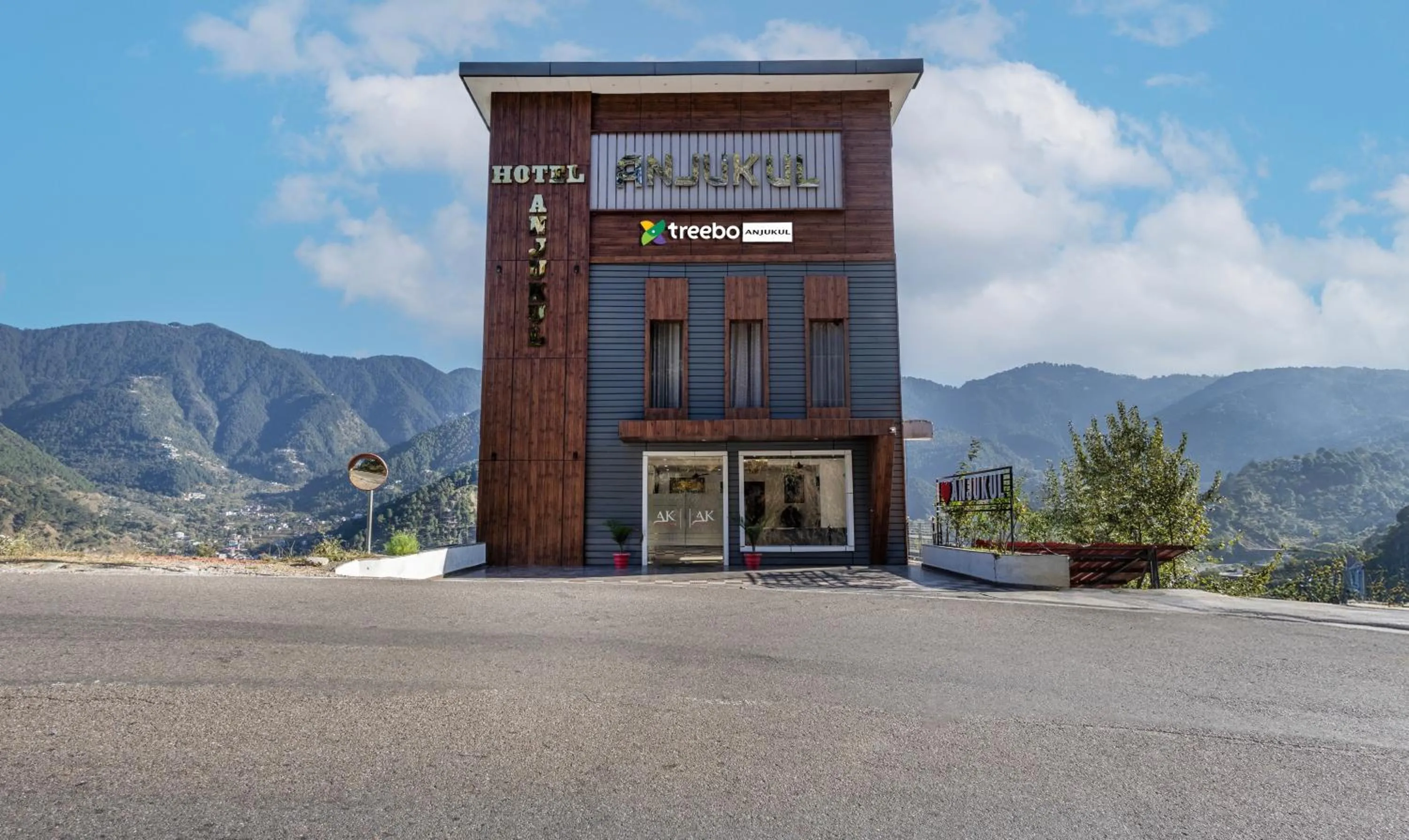 Property building in Treebo Anjukul