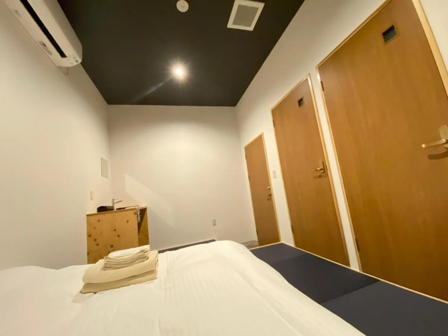 Bed in HOTEL&HOSTEL HARU