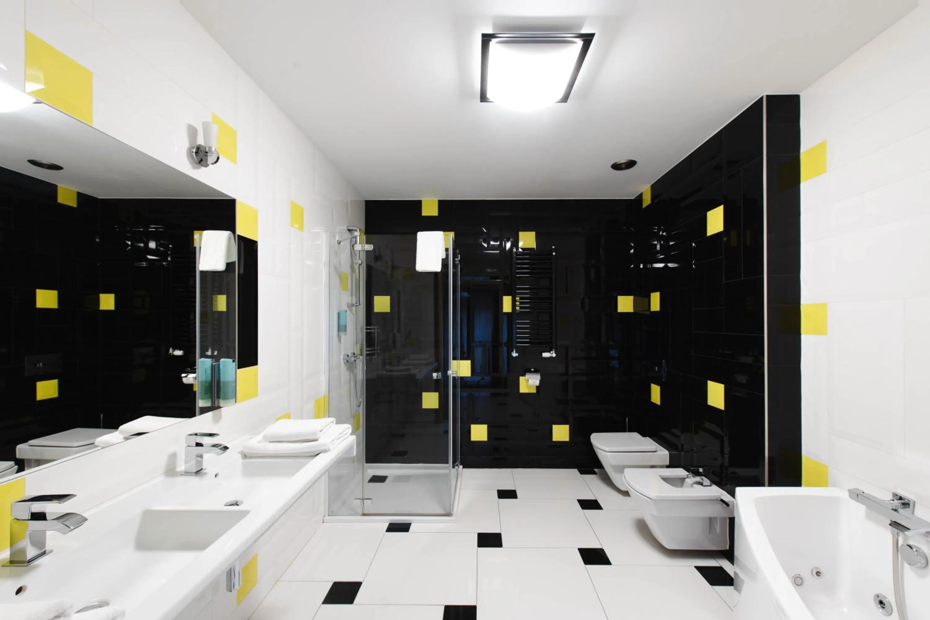 Hot Tub in Hotel Lenart