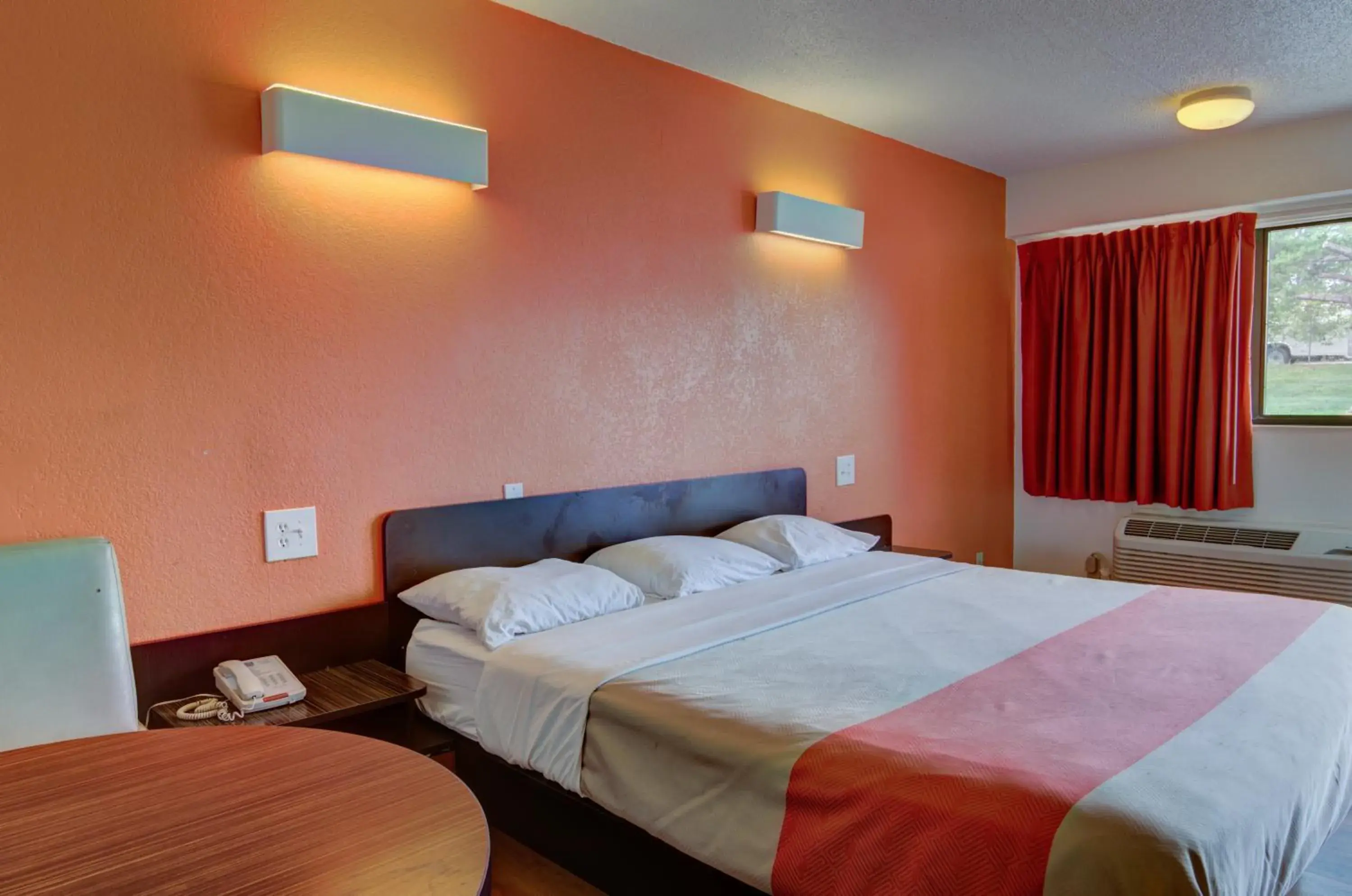 Bedroom, Bed in Motel 6-Kansas City, MO Bedroom, Bed in Motel 6-Kansas City, MO