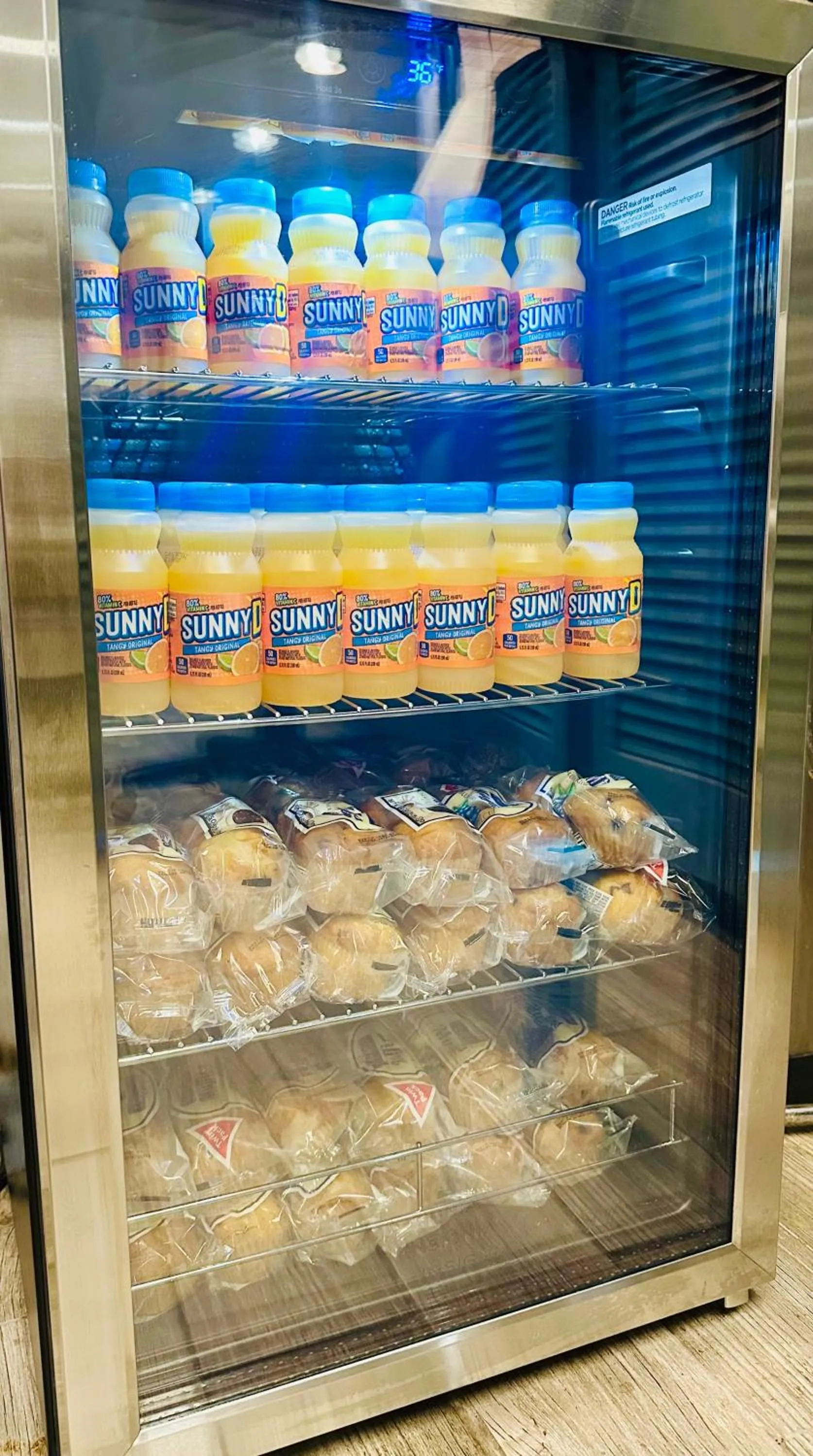 Breakfast in Days Inn by Wyndham Kansas City Northeast